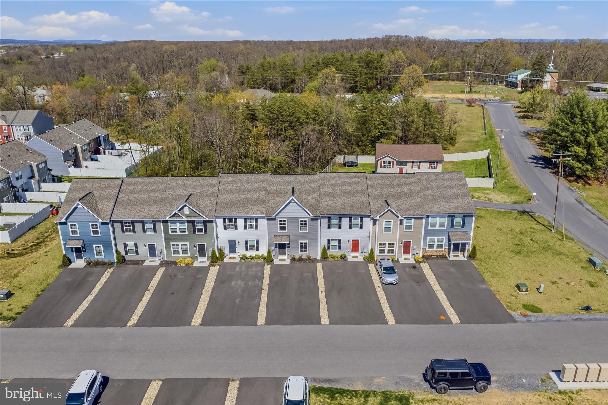 WHISPERING PINES - Residential