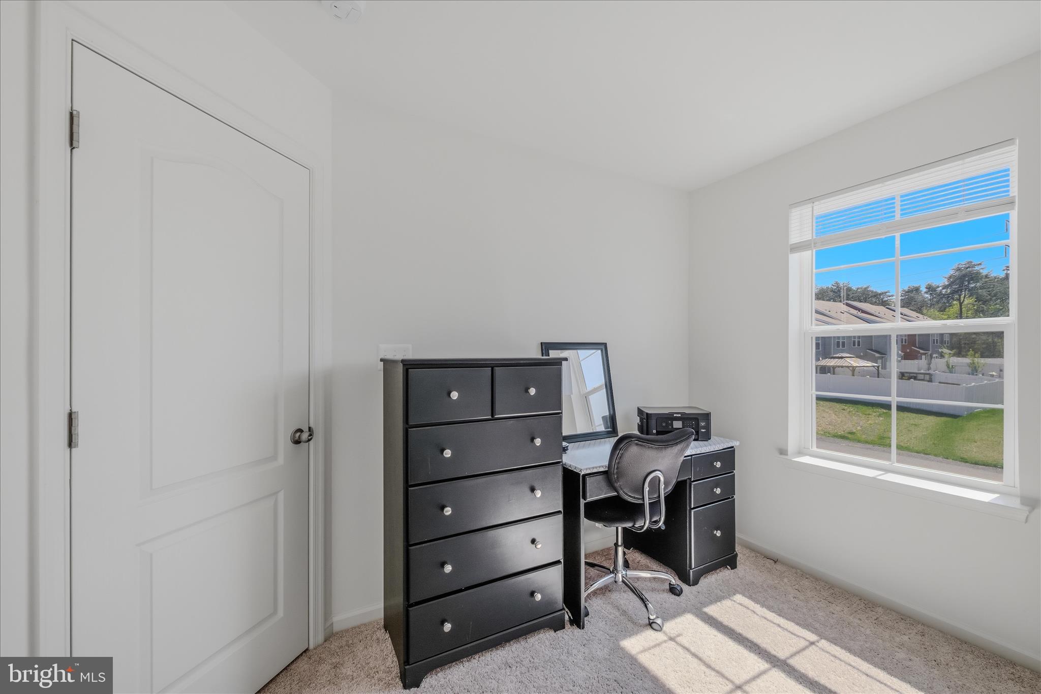 WHISPERING PINES - Residential