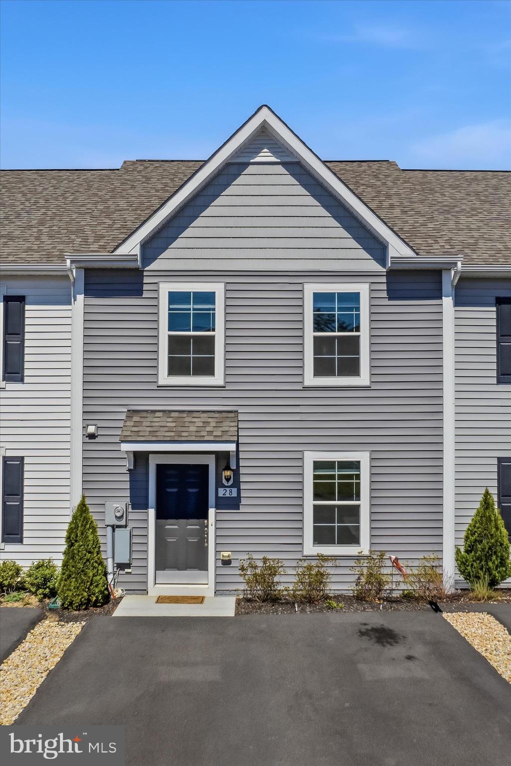 WHISPERING PINES - Residential