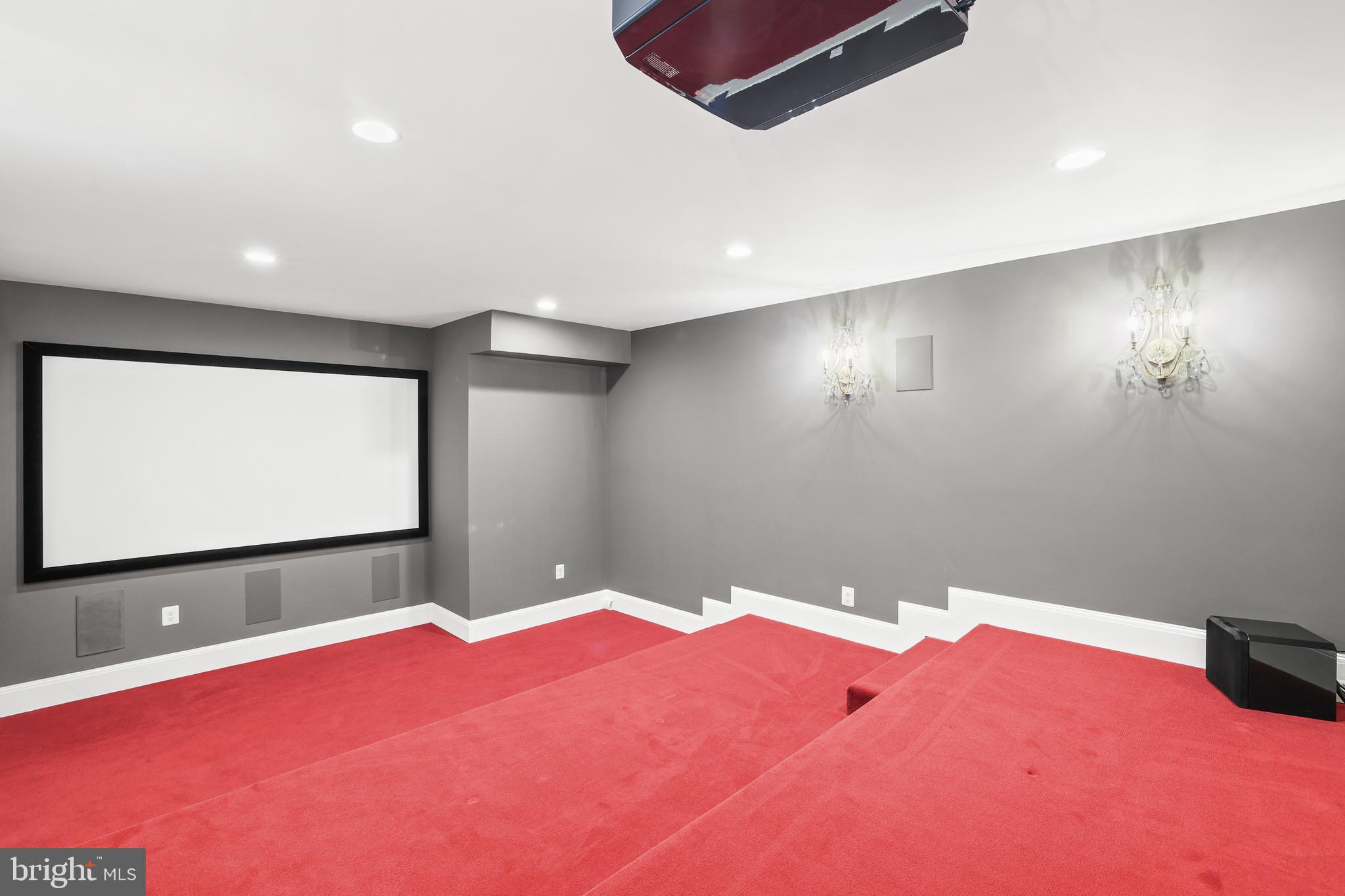 CLARENDON - Residential