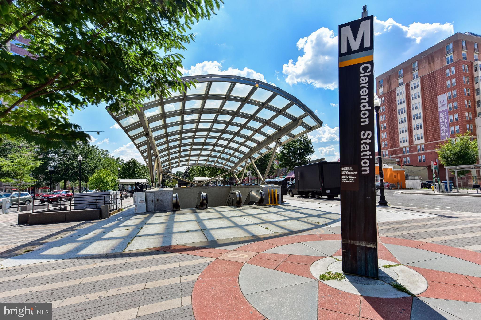 CLARENDON - Residential