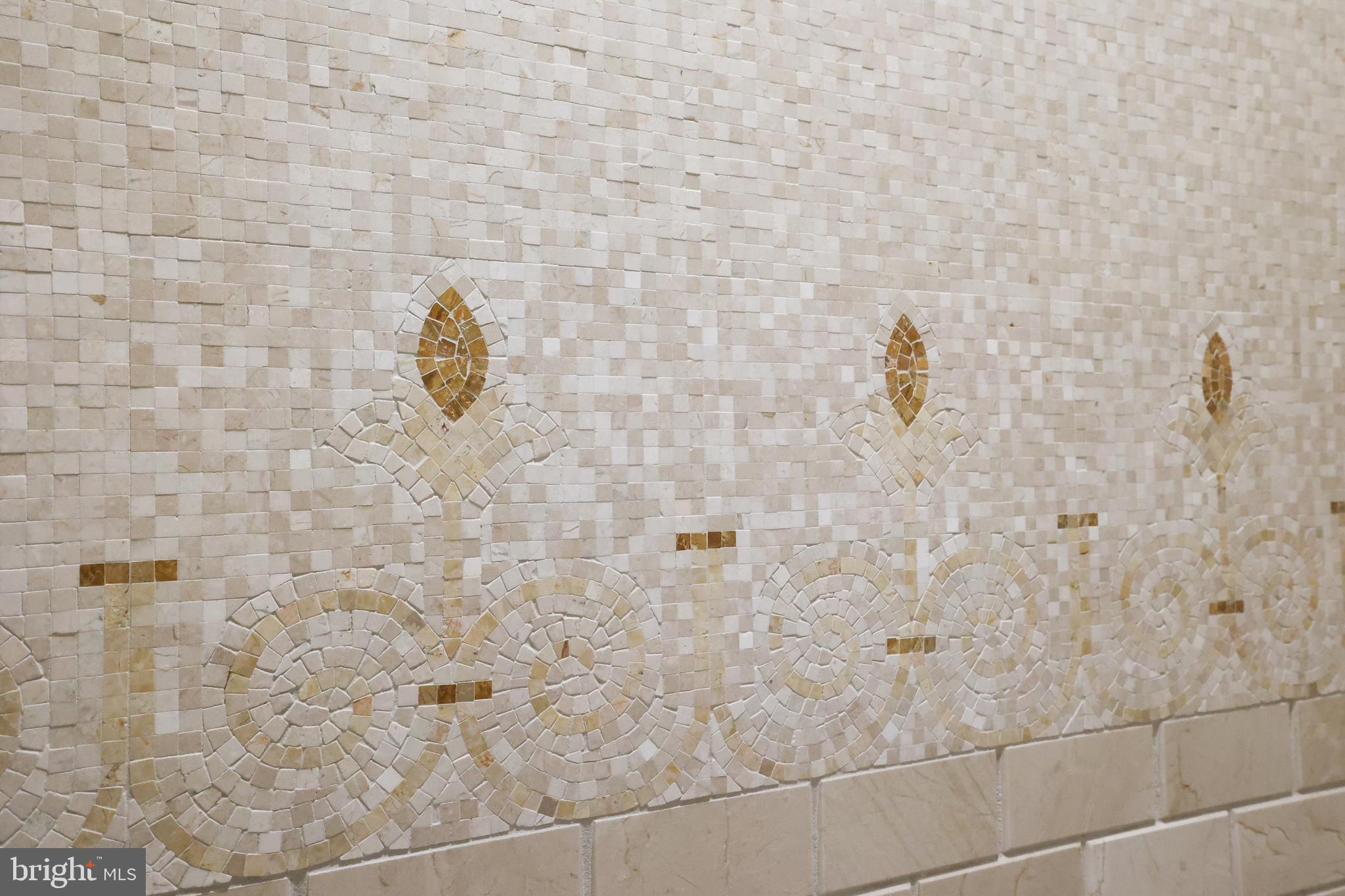 CLARENDON - Residential