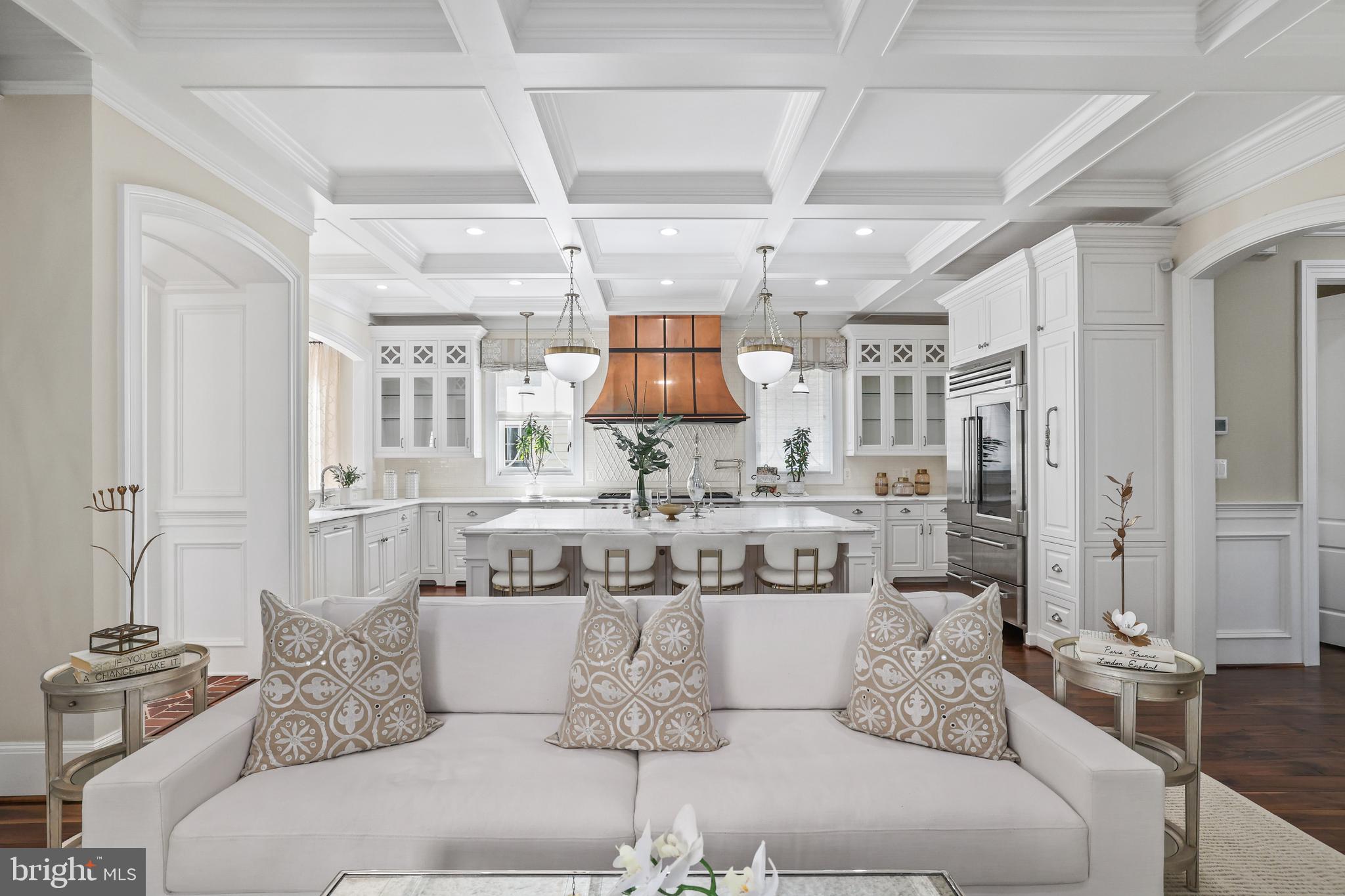 CLARENDON - Residential