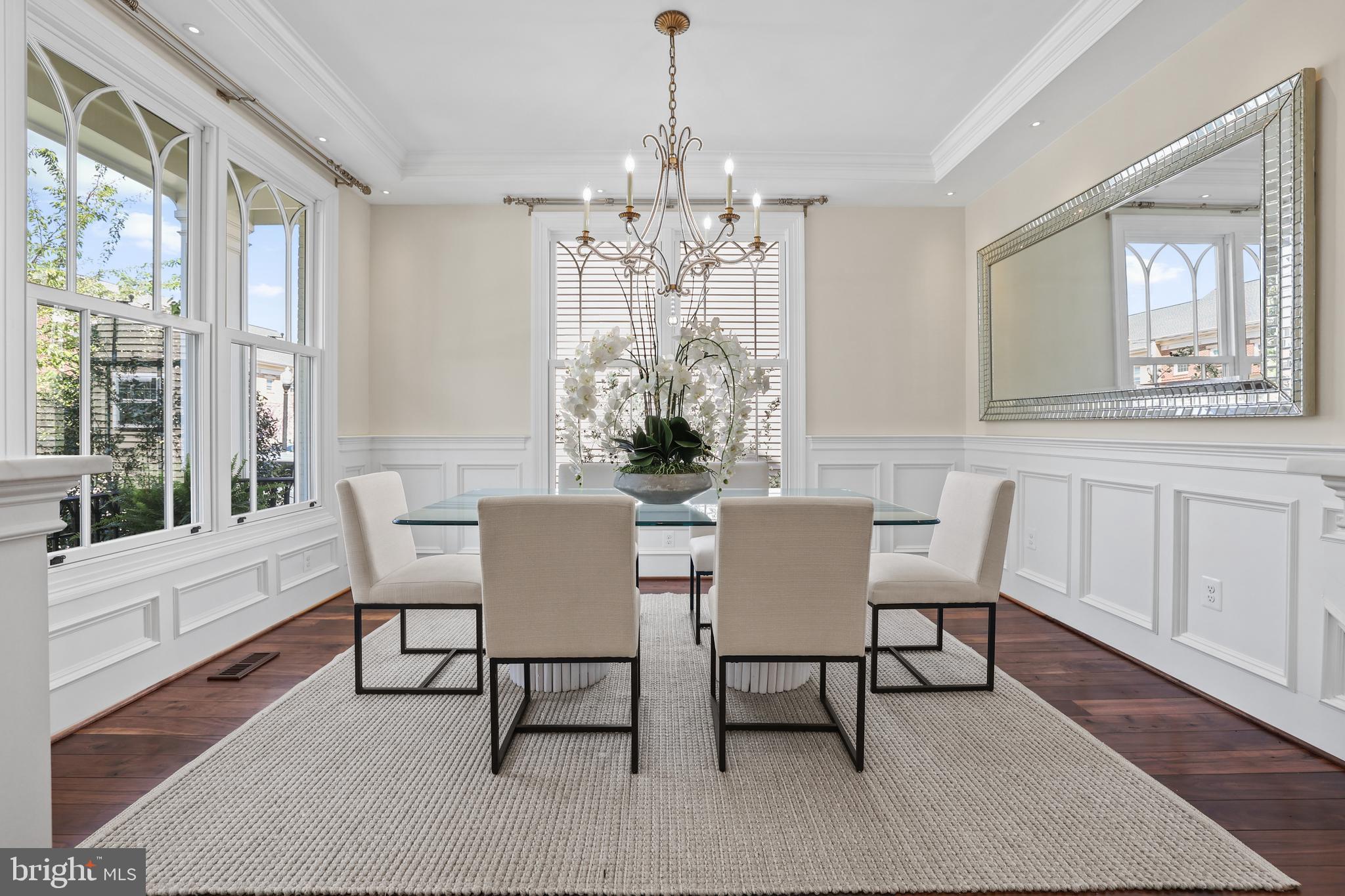 CLARENDON - Residential