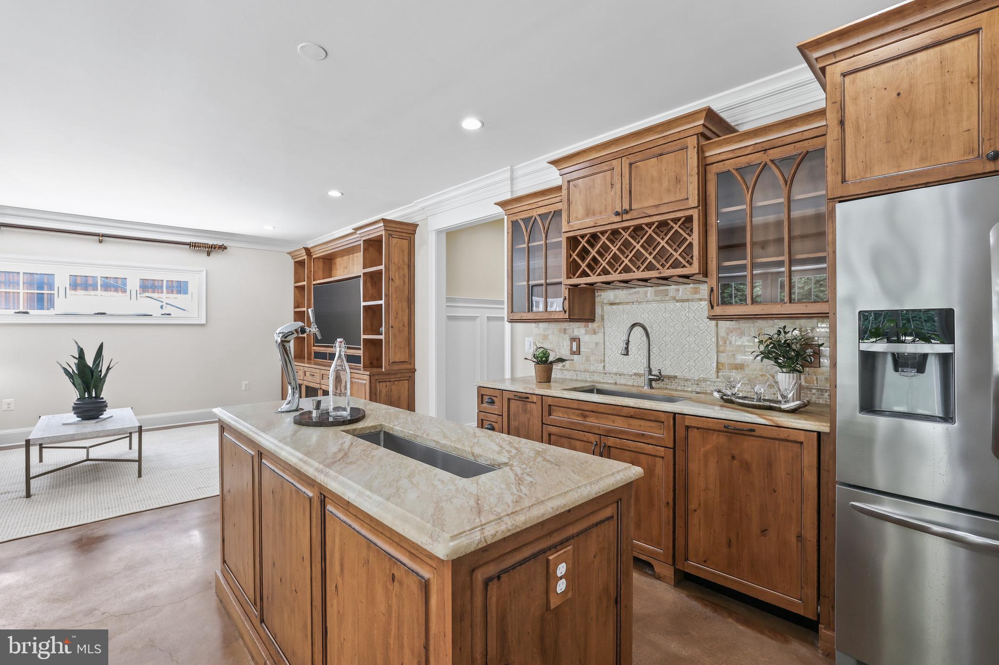 CLARENDON - Residential