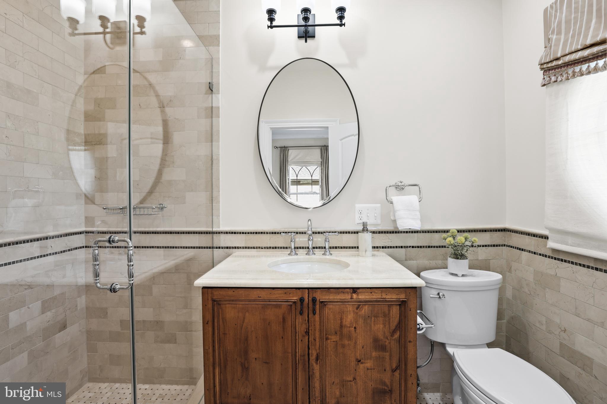 CLARENDON - Residential