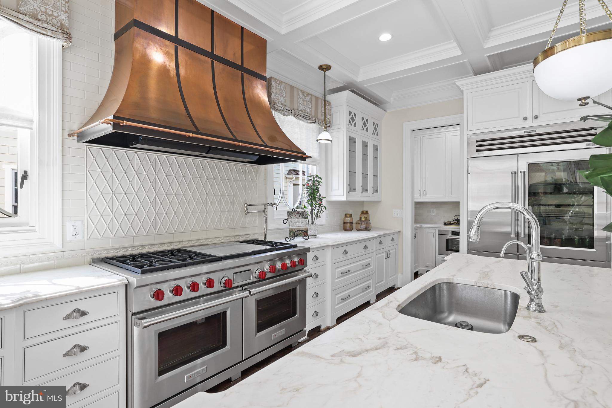 CLARENDON - Residential