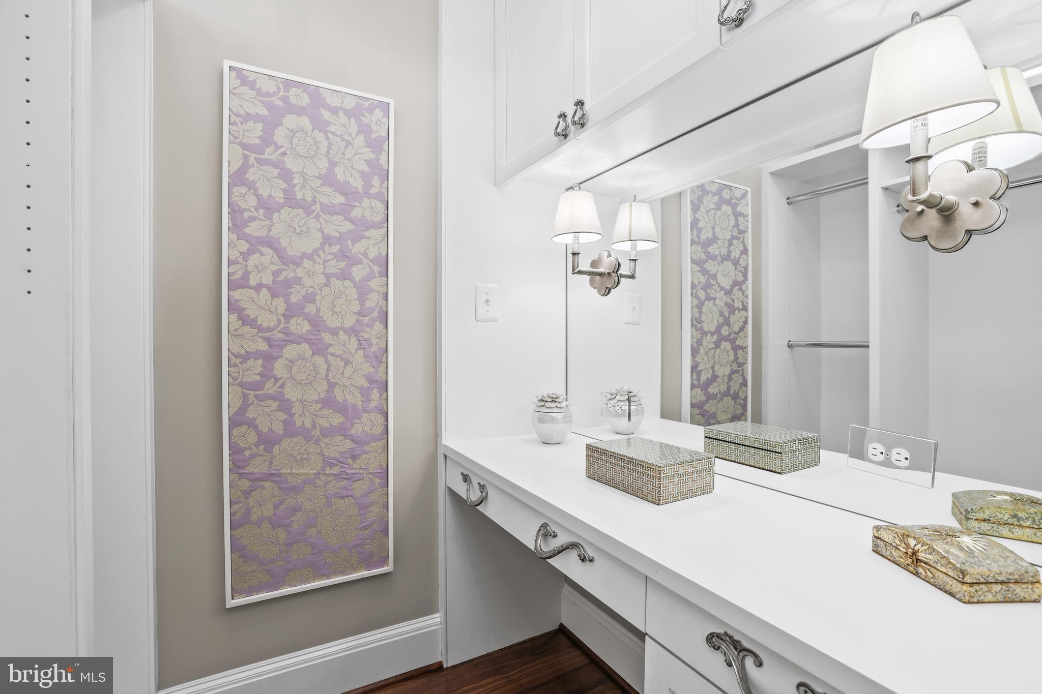 CLARENDON - Residential