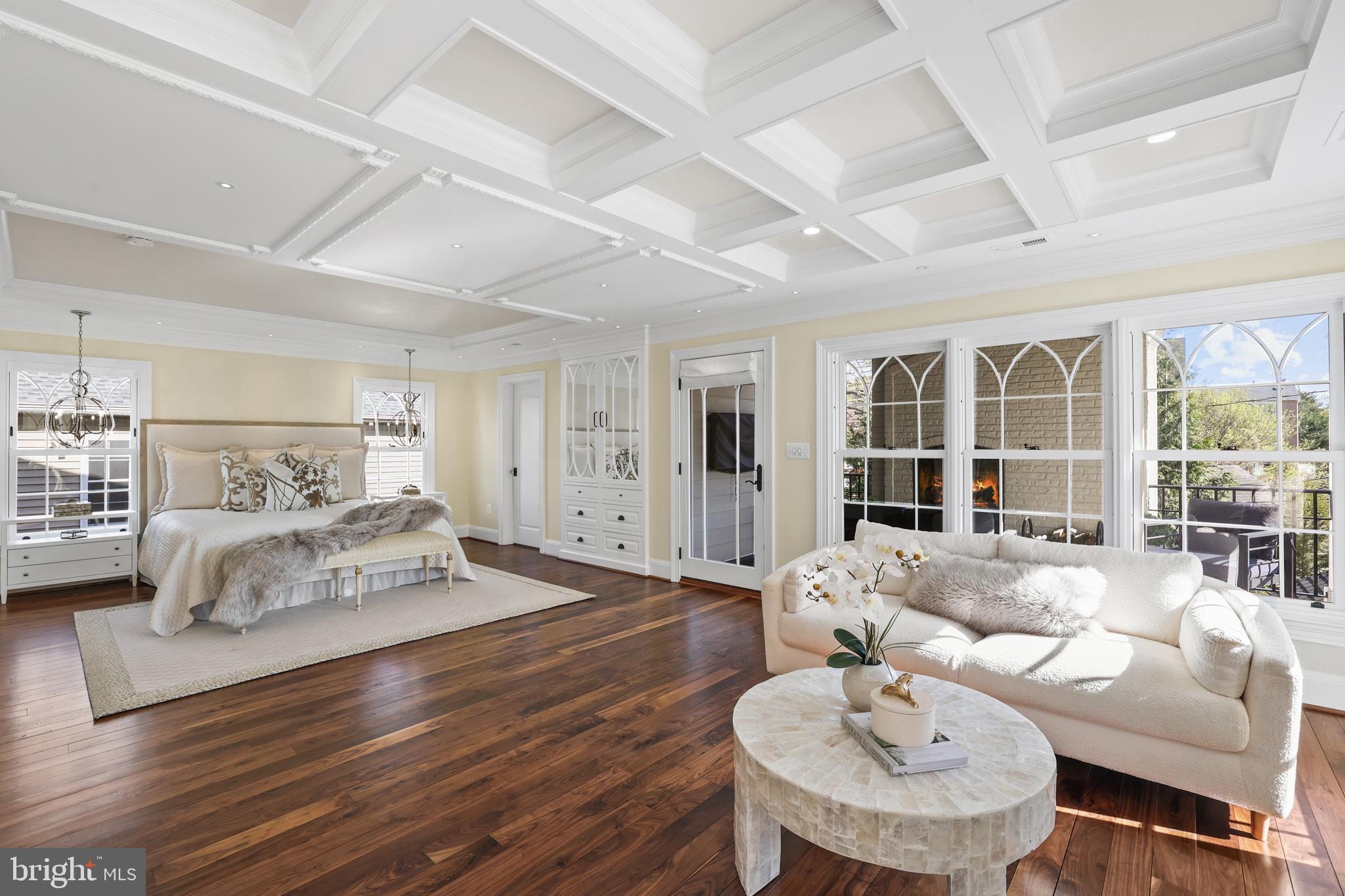 CLARENDON - Residential