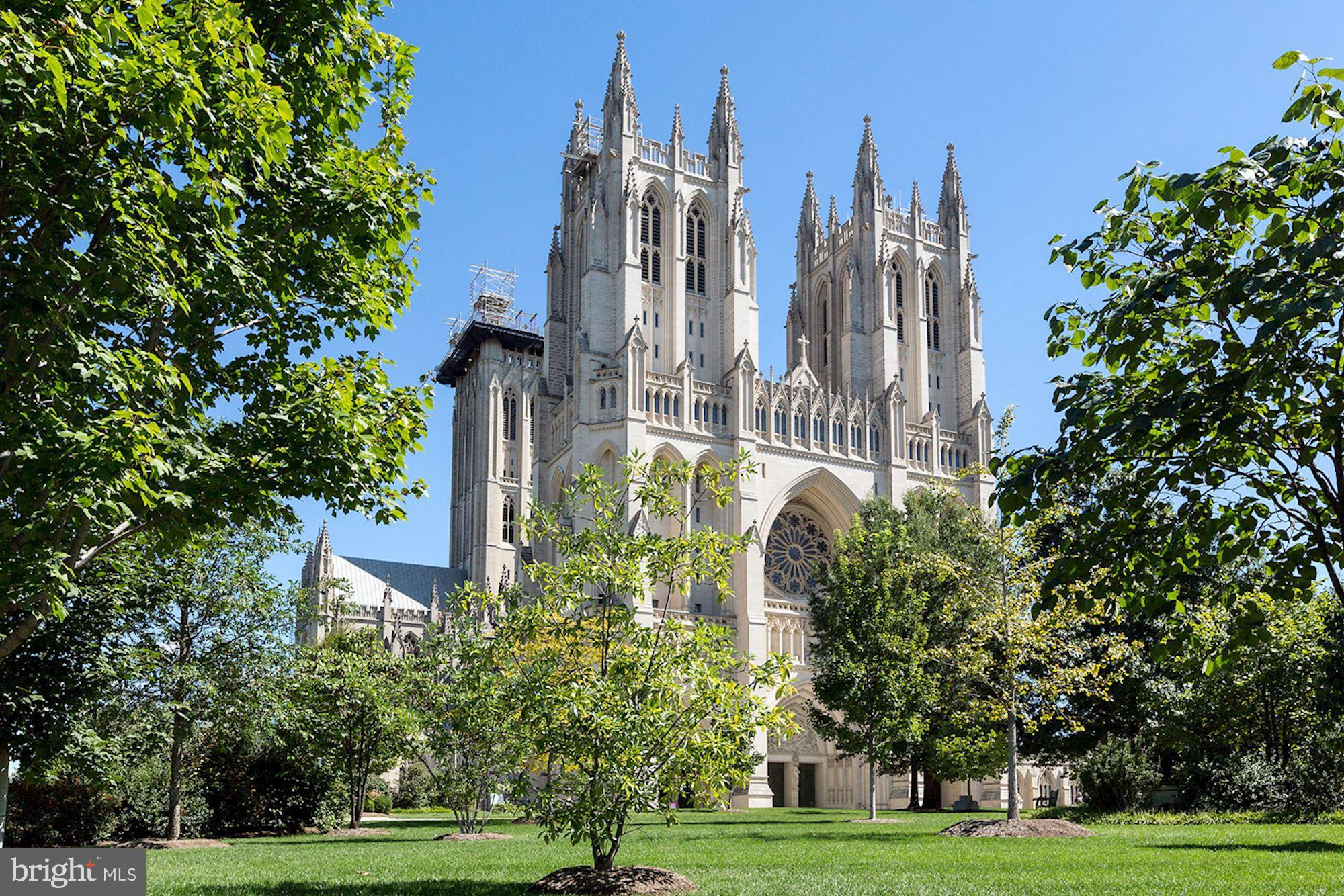 CLARENDON - Residential