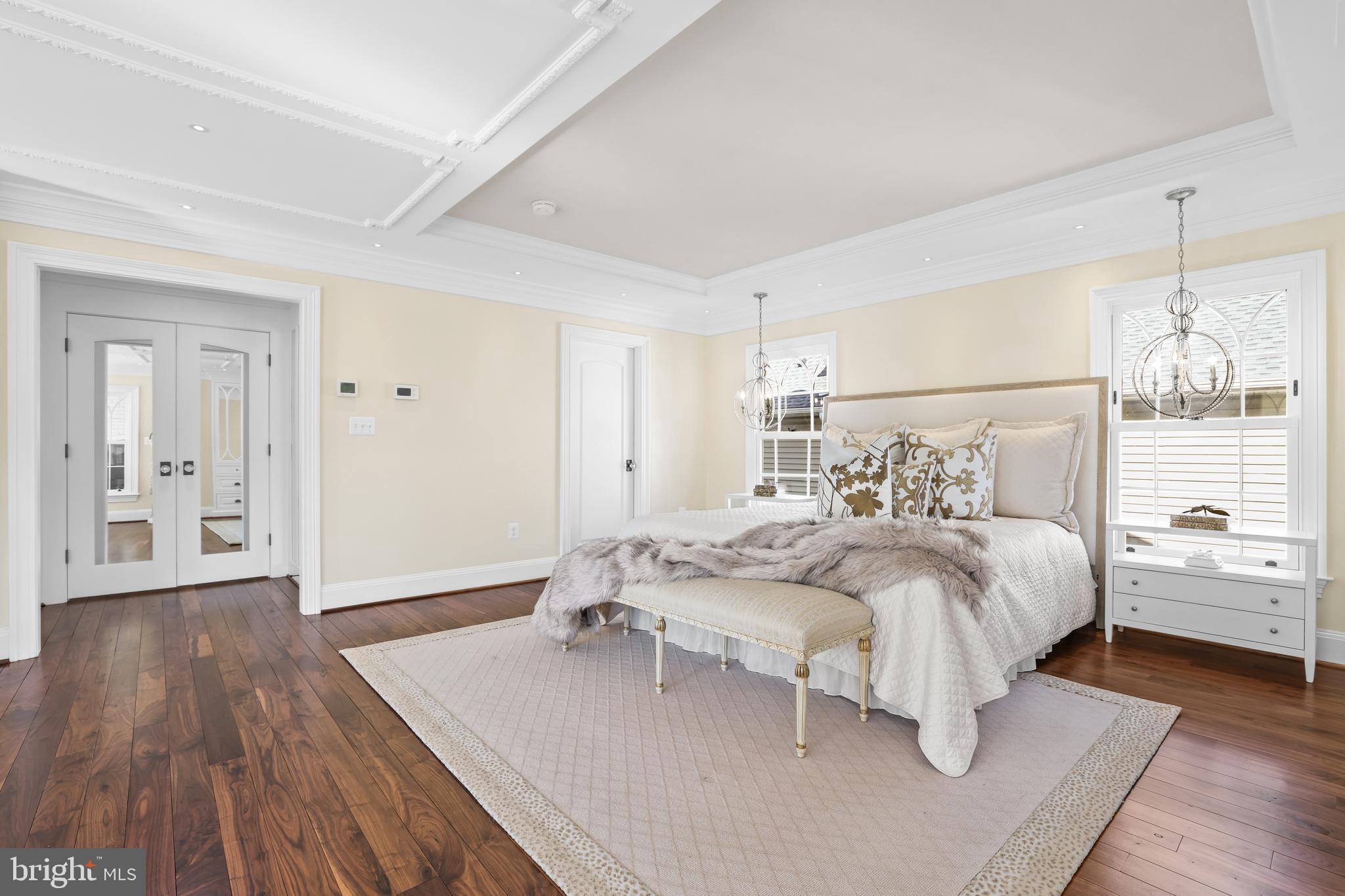 CLARENDON - Residential