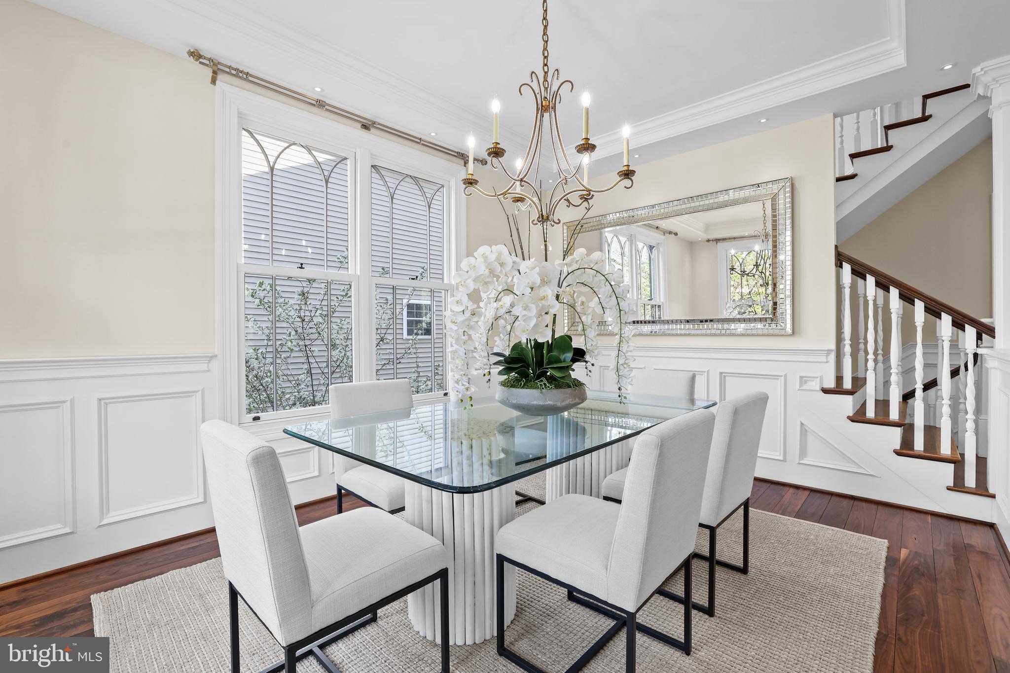 CLARENDON - Residential