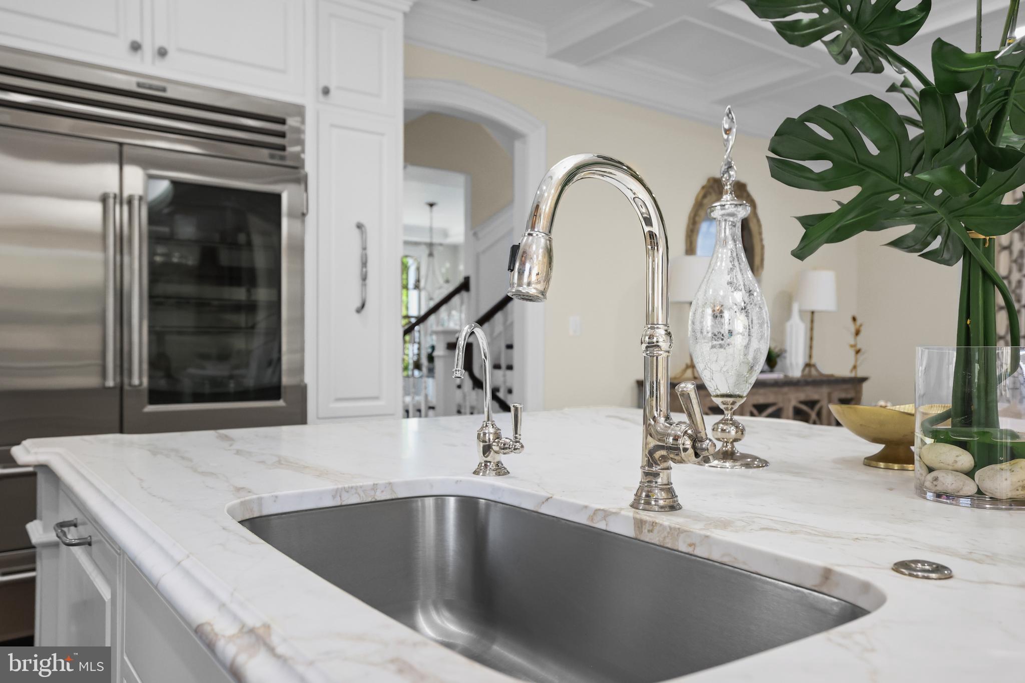 CLARENDON - Residential