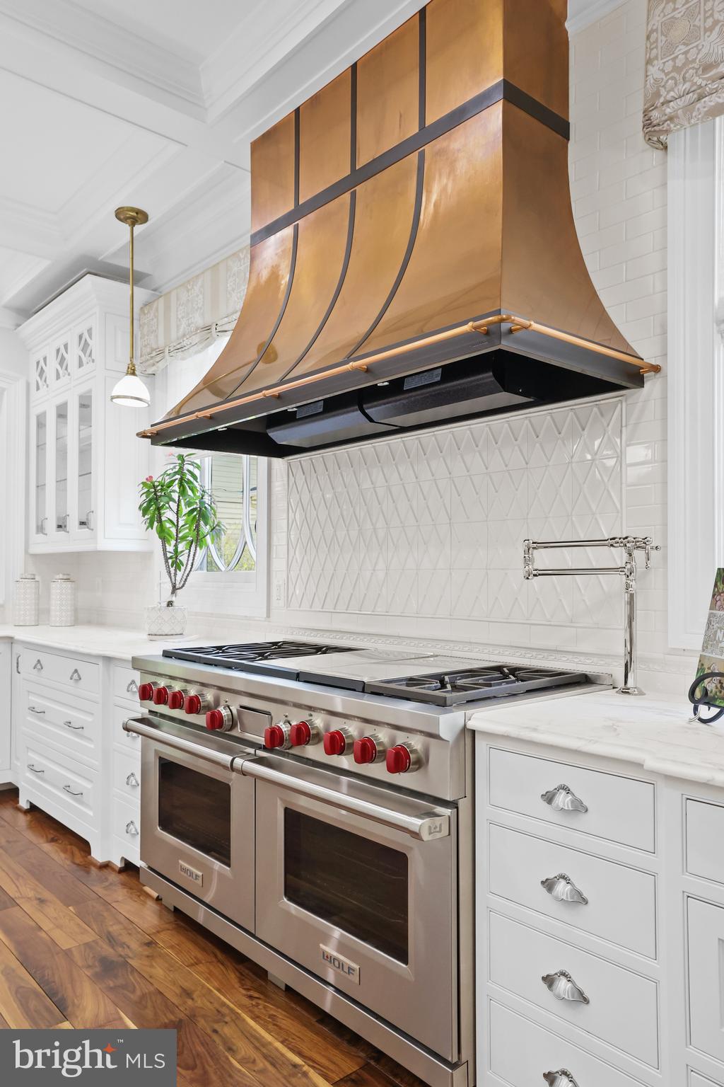 CLARENDON - Residential