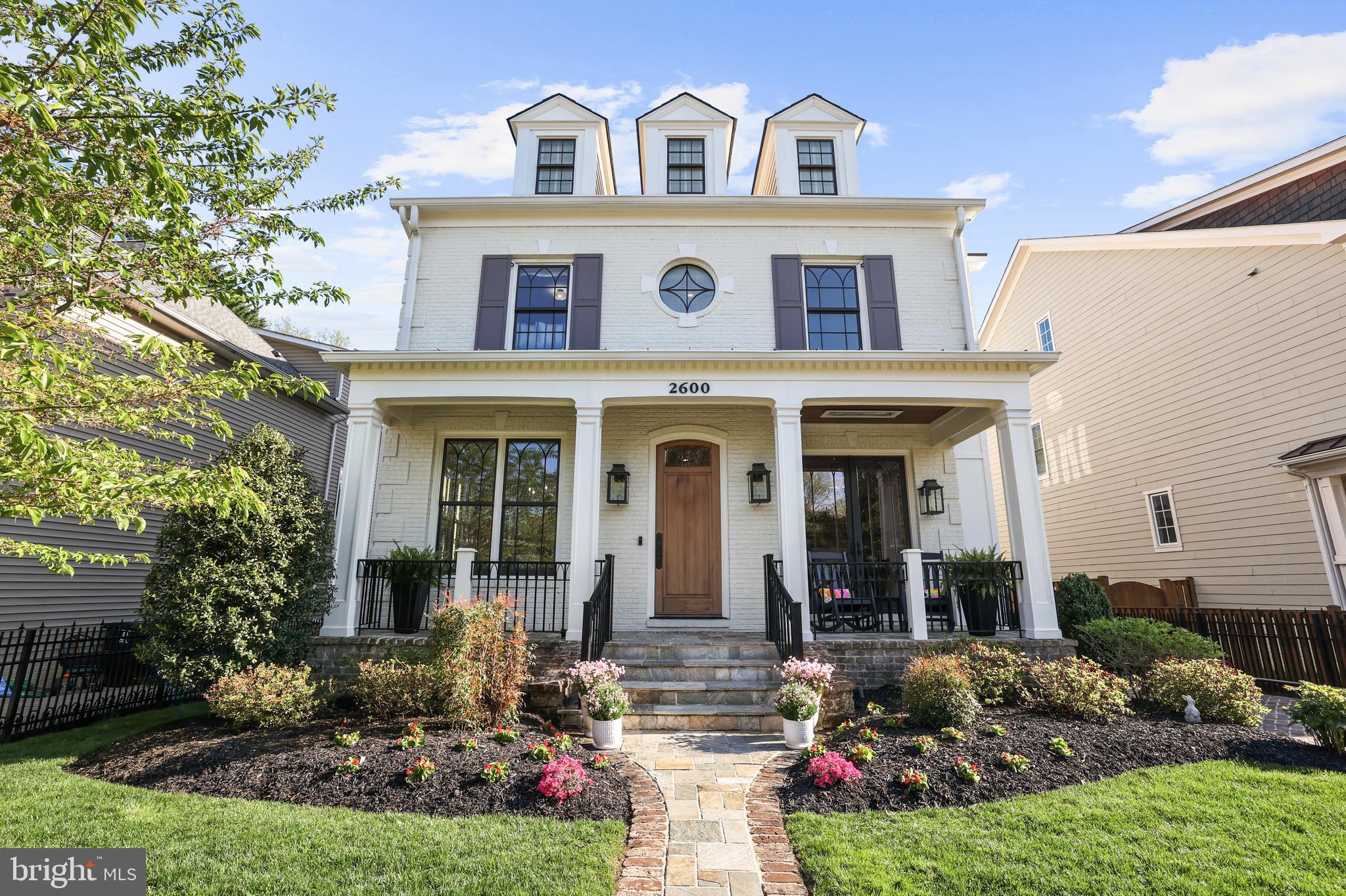 CLARENDON - Residential