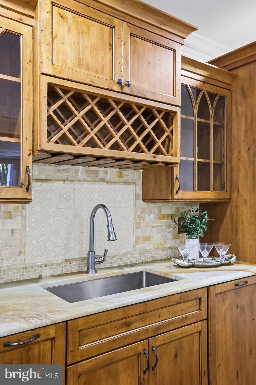 CLARENDON - Residential