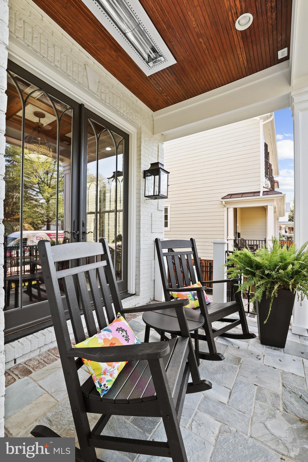 CLARENDON - Residential