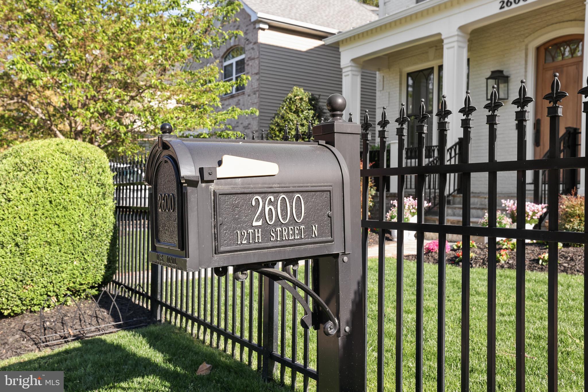 CLARENDON - Residential