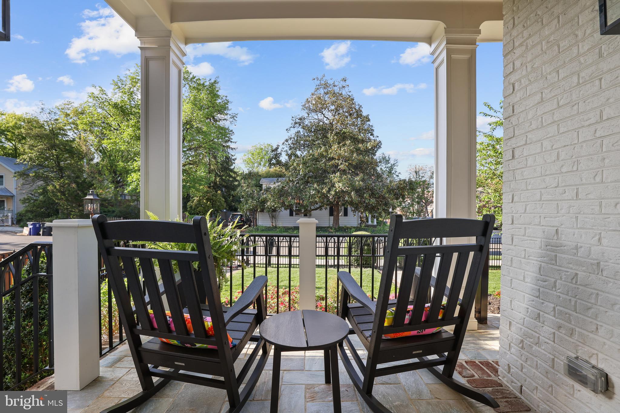 CLARENDON - Residential