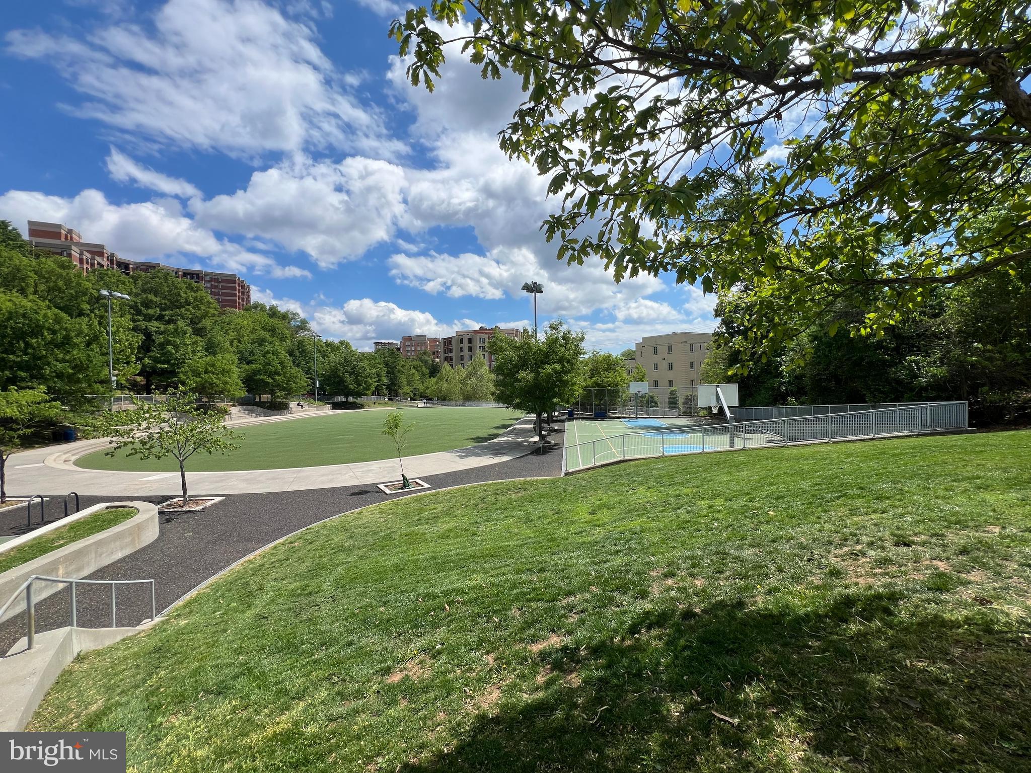 CLARENDON - Residential