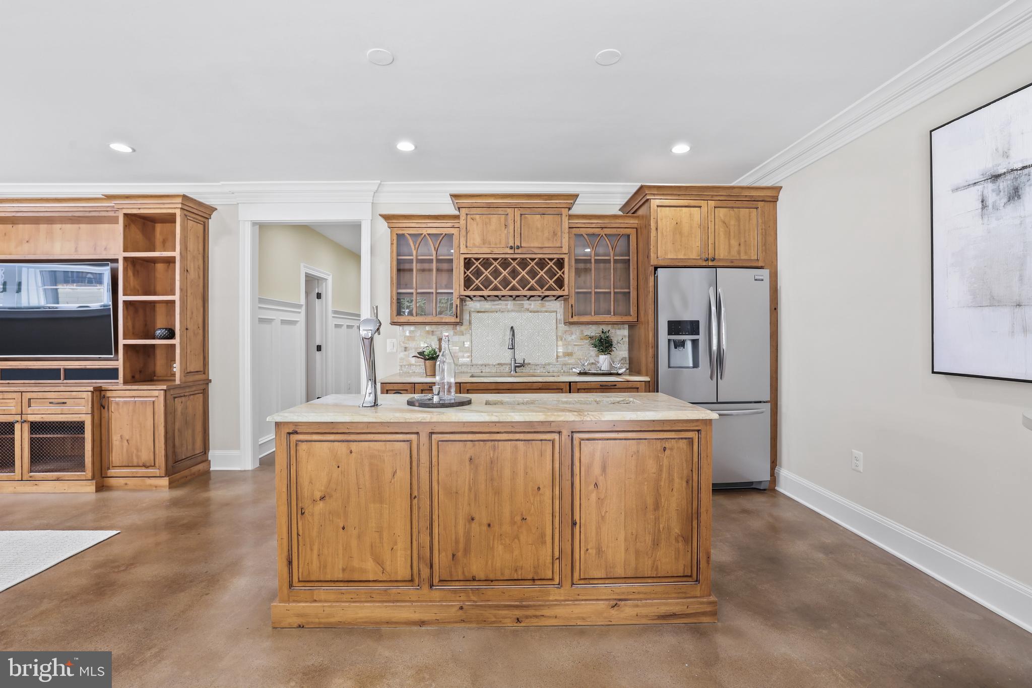 CLARENDON - Residential