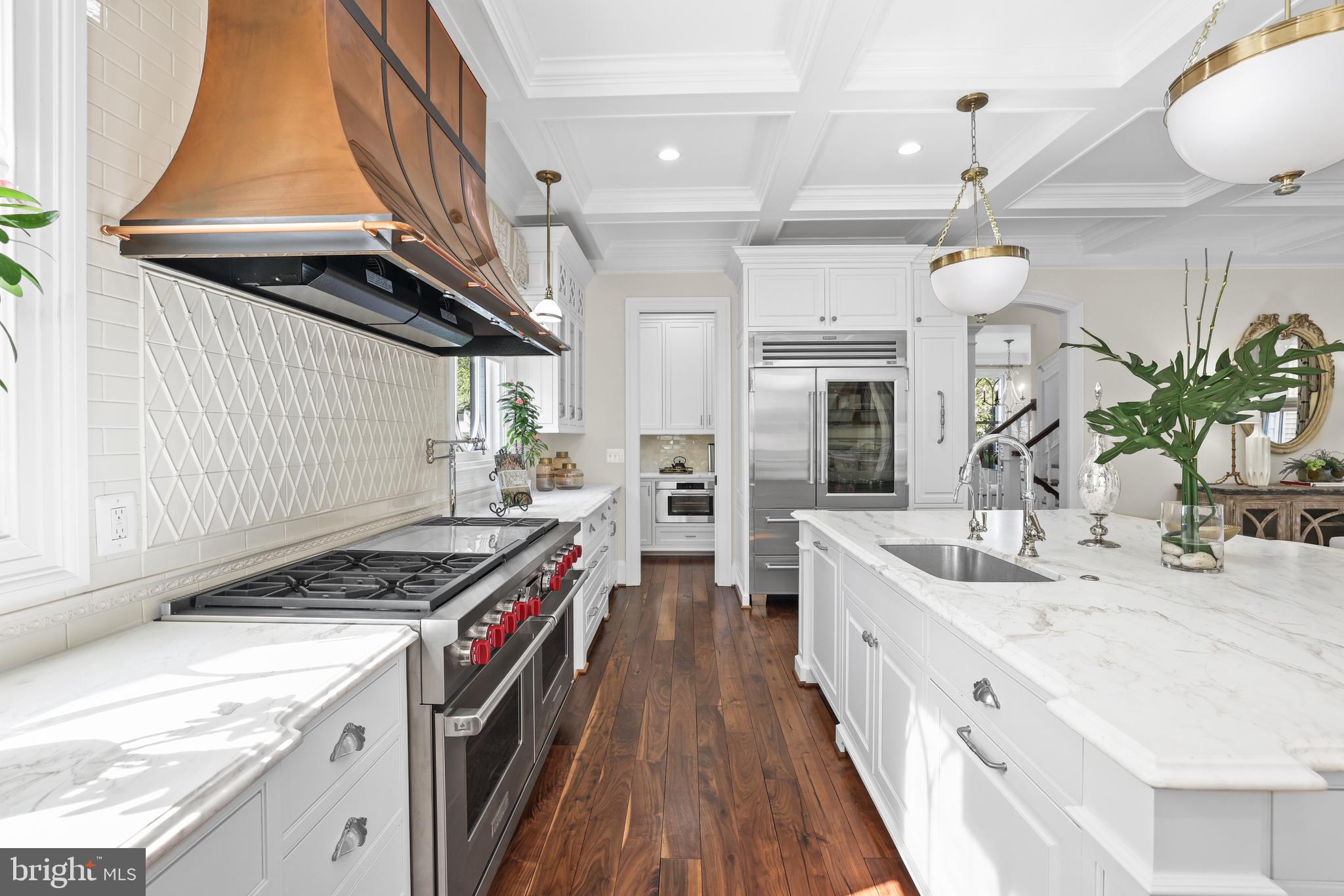 CLARENDON - Residential