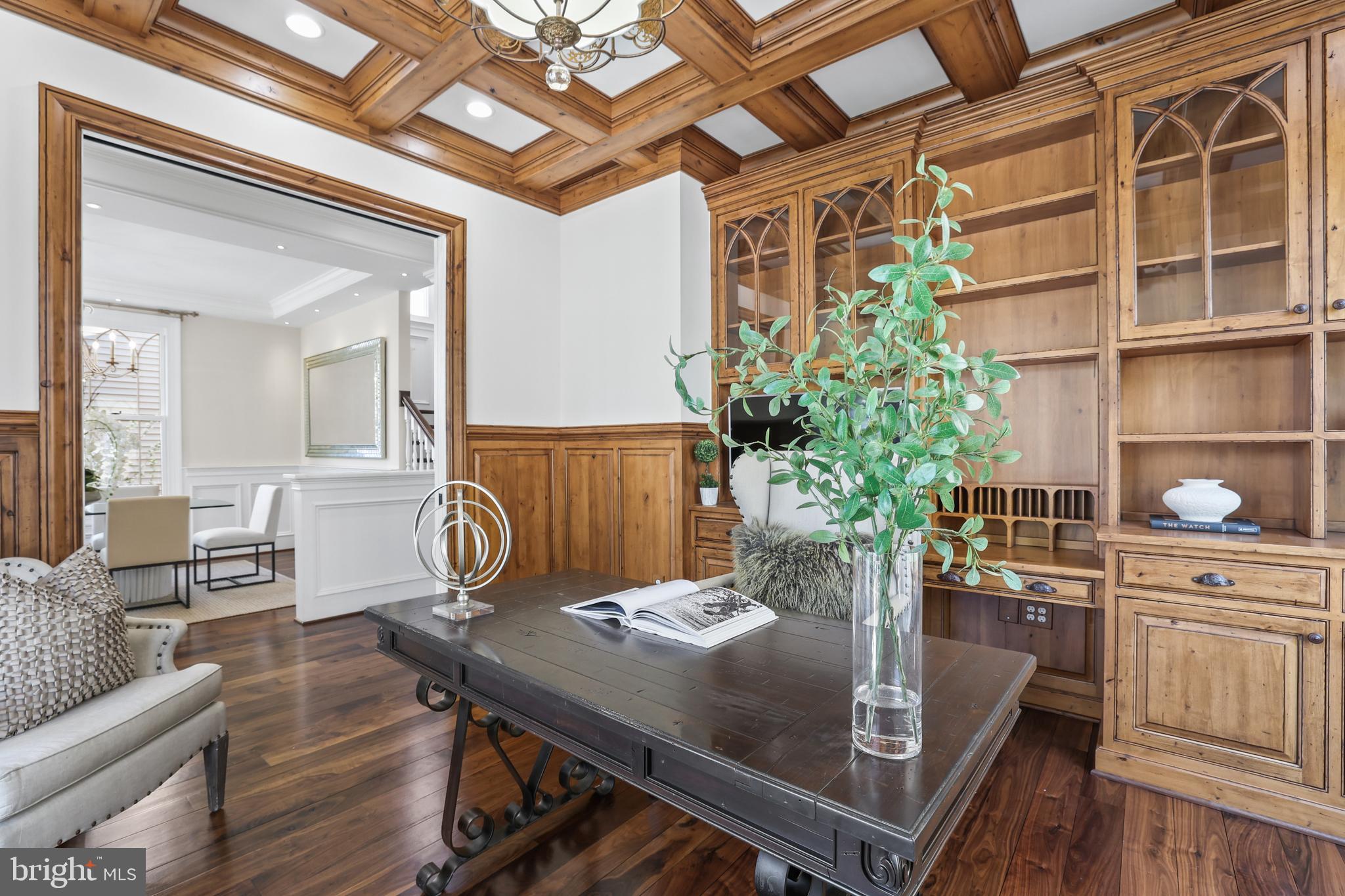 CLARENDON - Residential