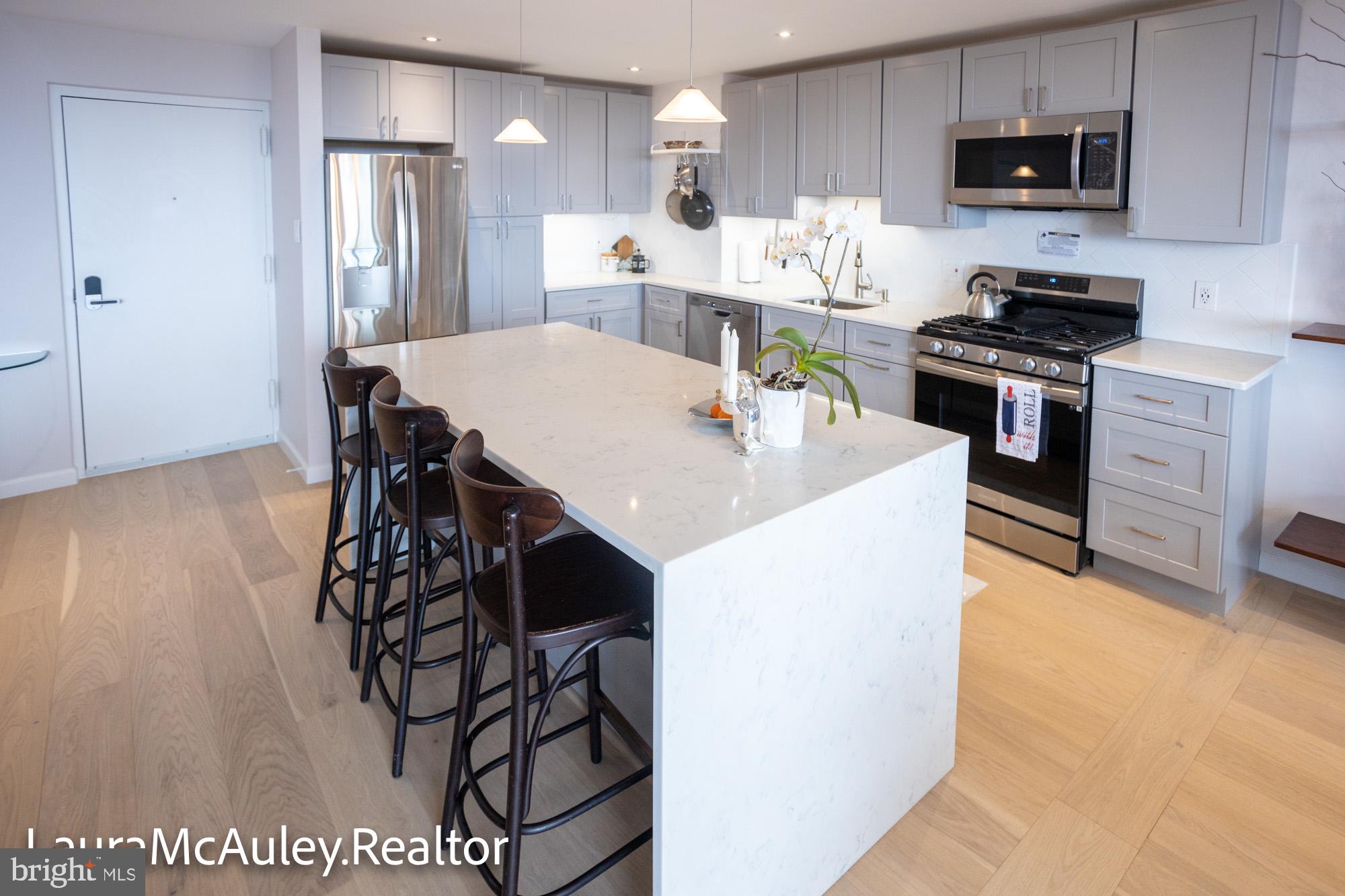 RADNOR - FORT MYER HEIGHTS - Residential Lease