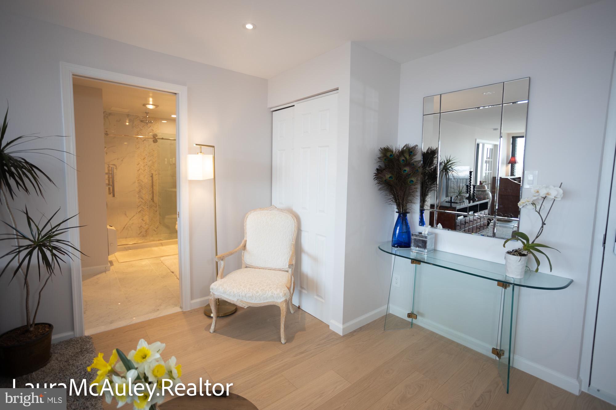 RADNOR - FORT MYER HEIGHTS - Residential Lease