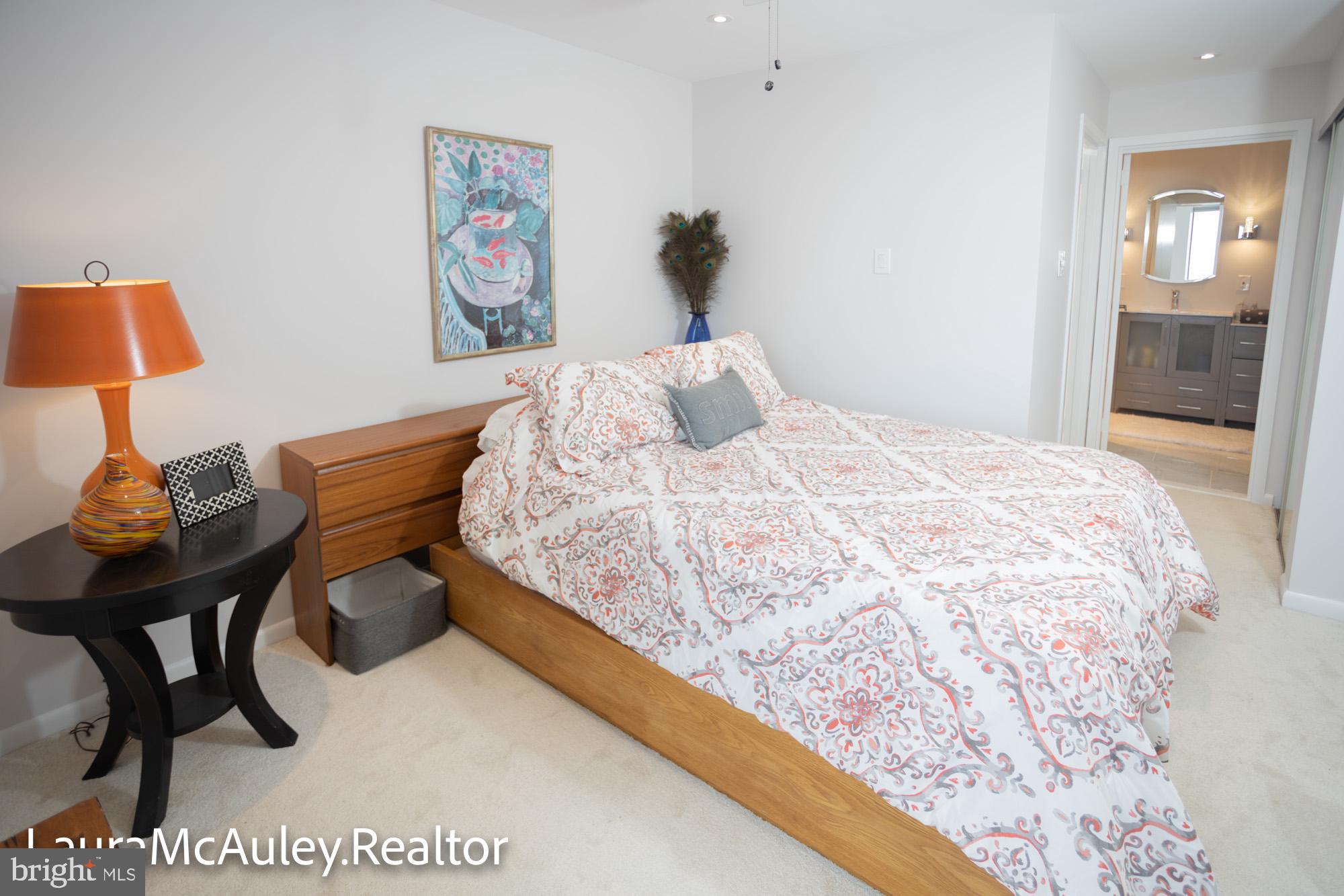 RADNOR - FORT MYER HEIGHTS - Residential Lease