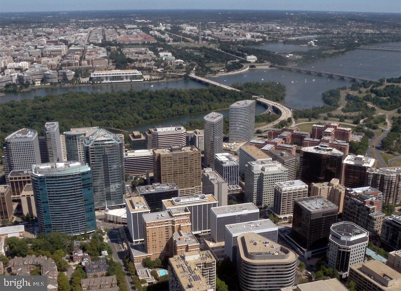 RADNOR - FORT MYER HEIGHTS - Residential Lease