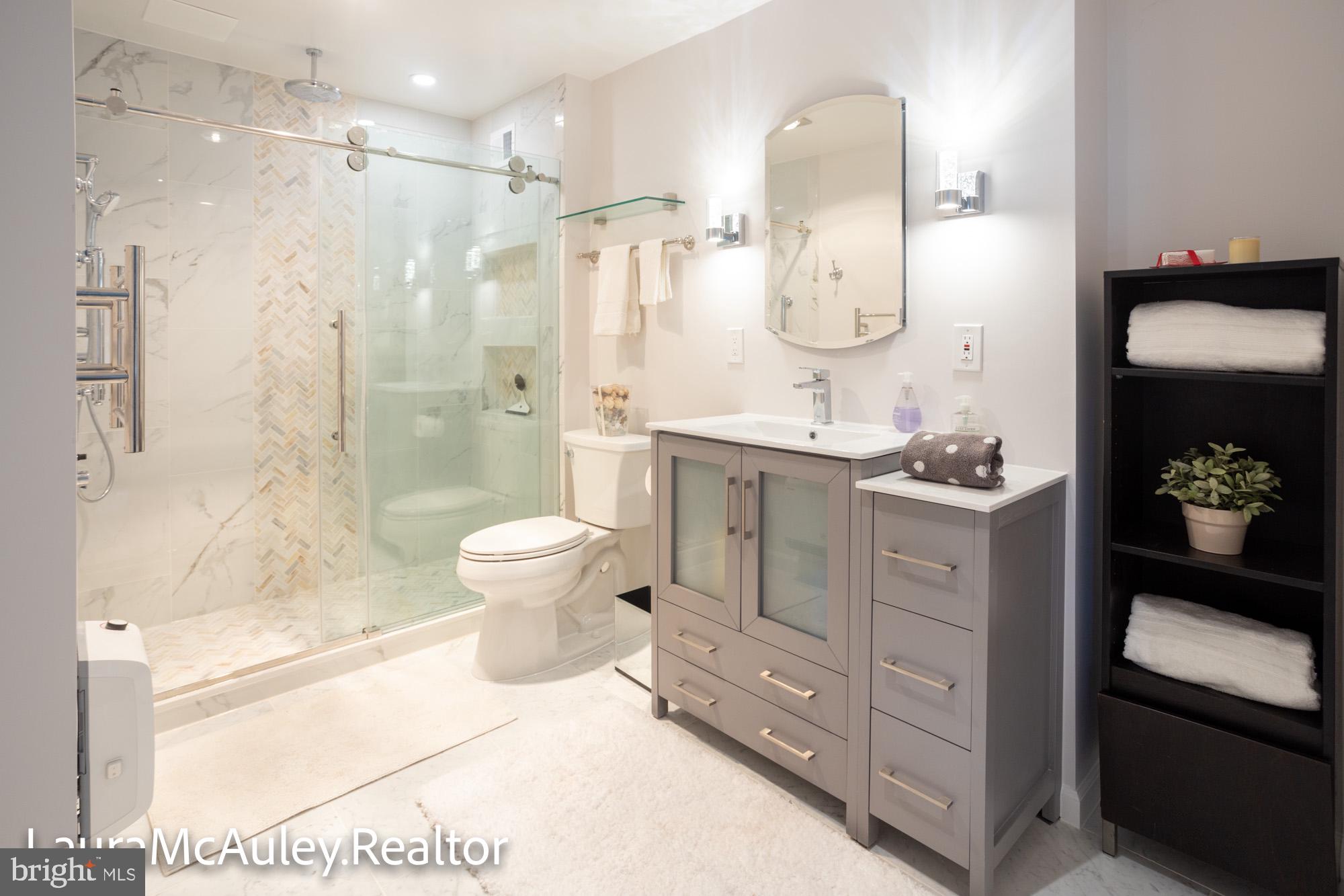 RADNOR - FORT MYER HEIGHTS - Residential Lease