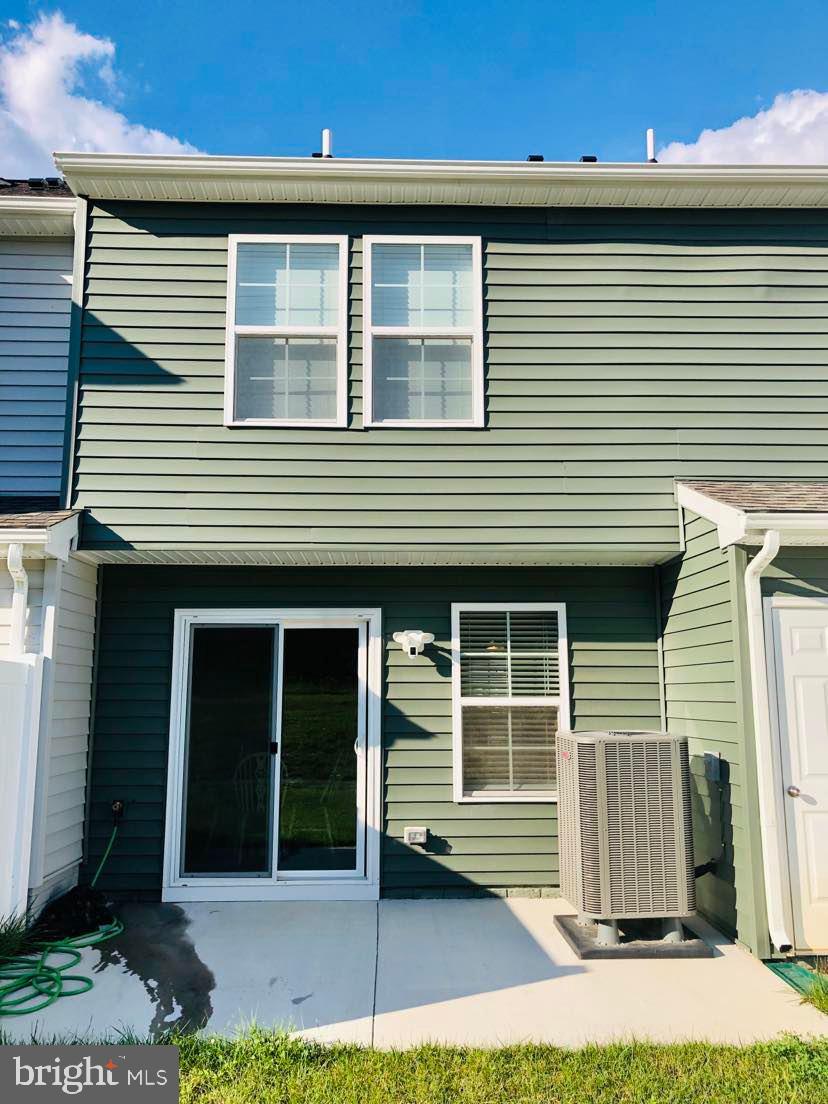 WHISPERING PINES - Residential Lease