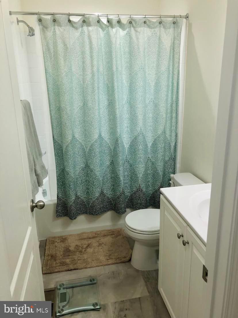 WHISPERING PINES - Residential Lease