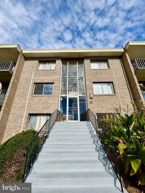 GRAND BEL MANOR - Residential Lease