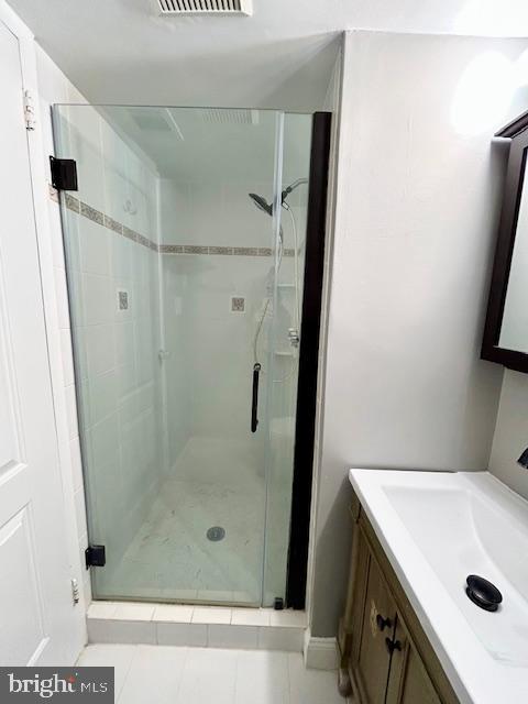 GRAND BEL MANOR - Residential Lease