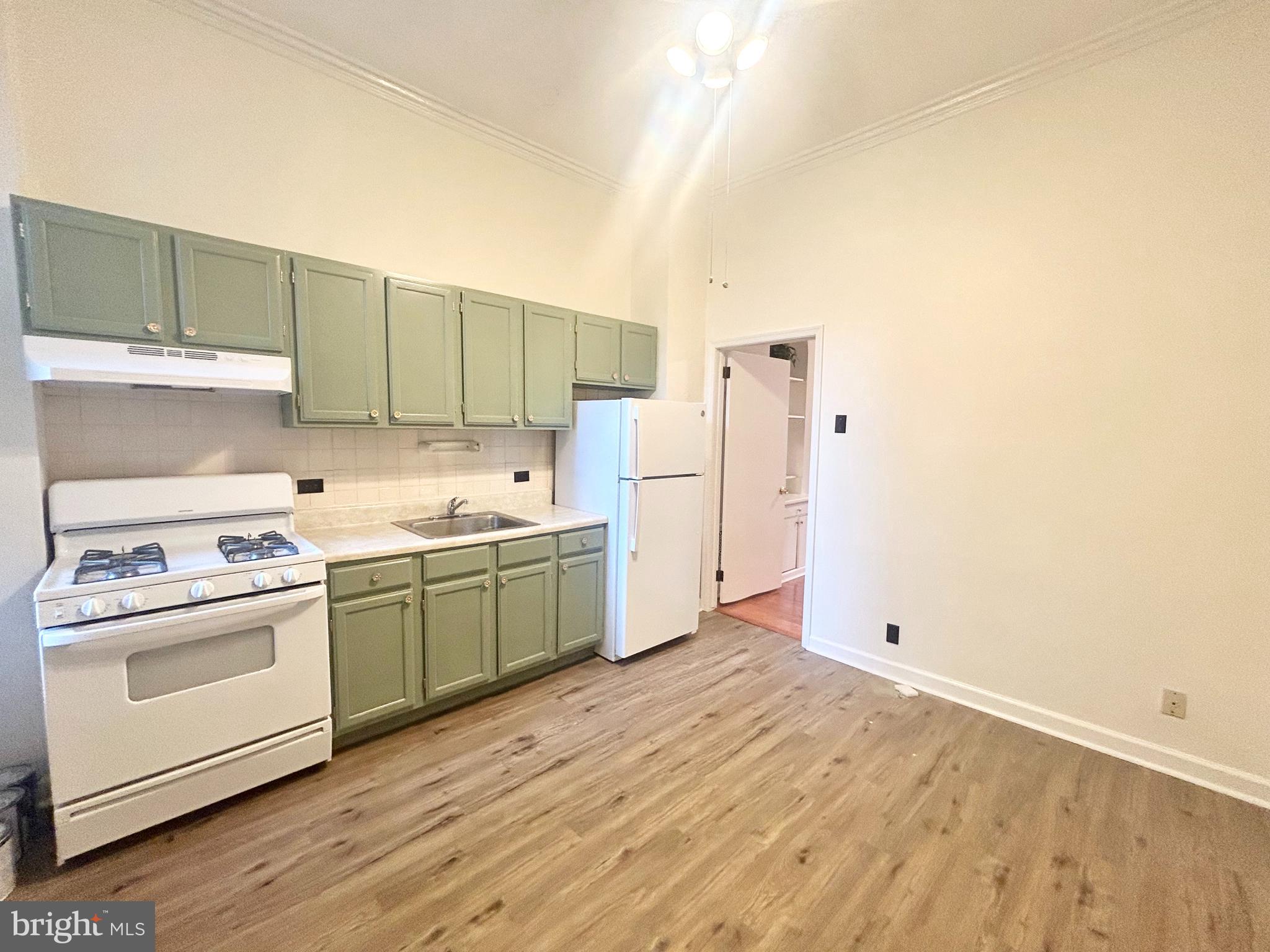 RITTENHOUSE SQUARE - Residential Lease