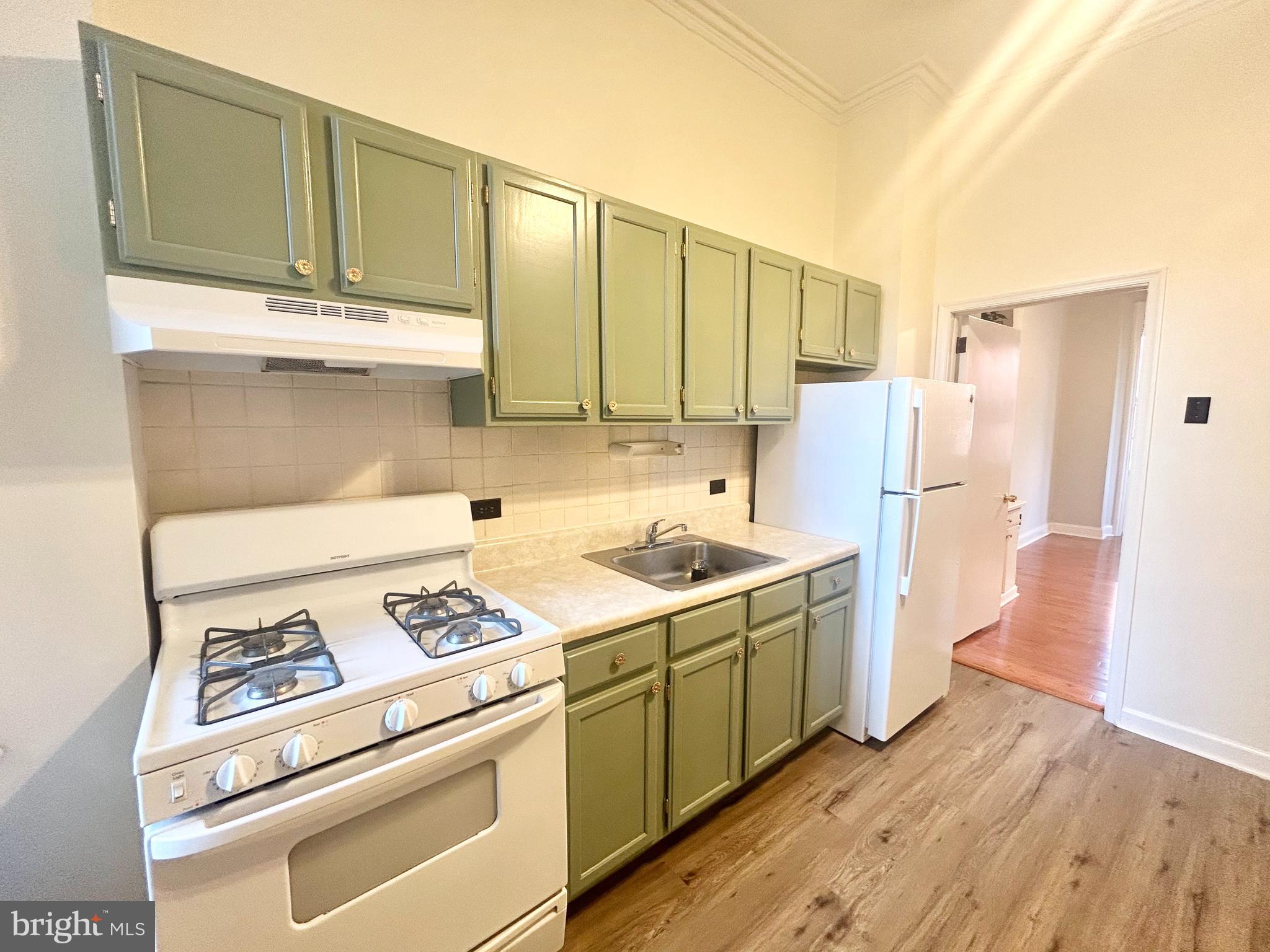 RITTENHOUSE SQUARE - Residential Lease