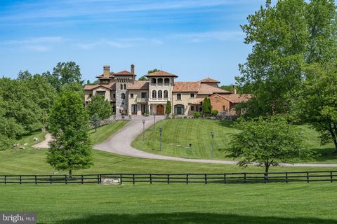 Photo of 13320 Signal Tree Ln, POTOMAC, MD 20854 (MLS # MDMC2212744)