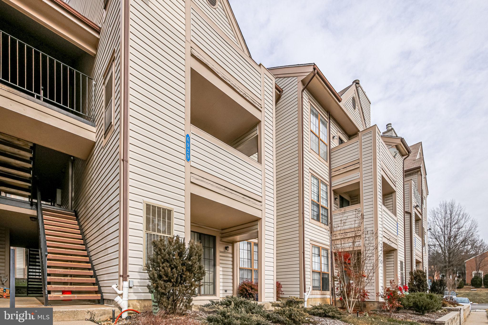 VICTORIA CROSSINGS AT MANCHESTER LAKES - Residential Lease