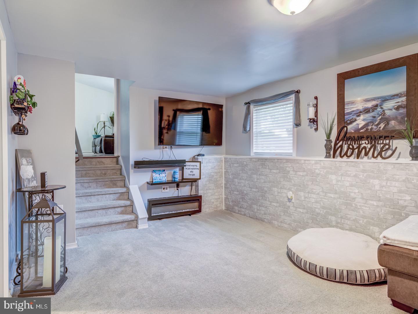 FREDERICKTOWNE VILLAGE - Residential