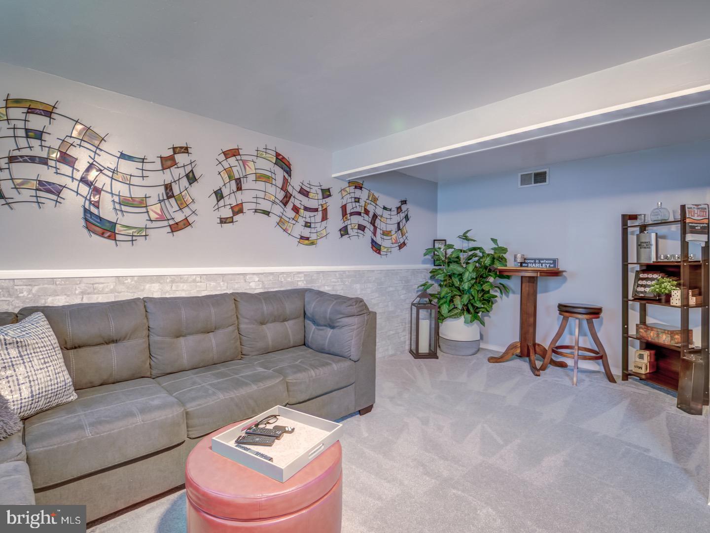 FREDERICKTOWNE VILLAGE - Residential