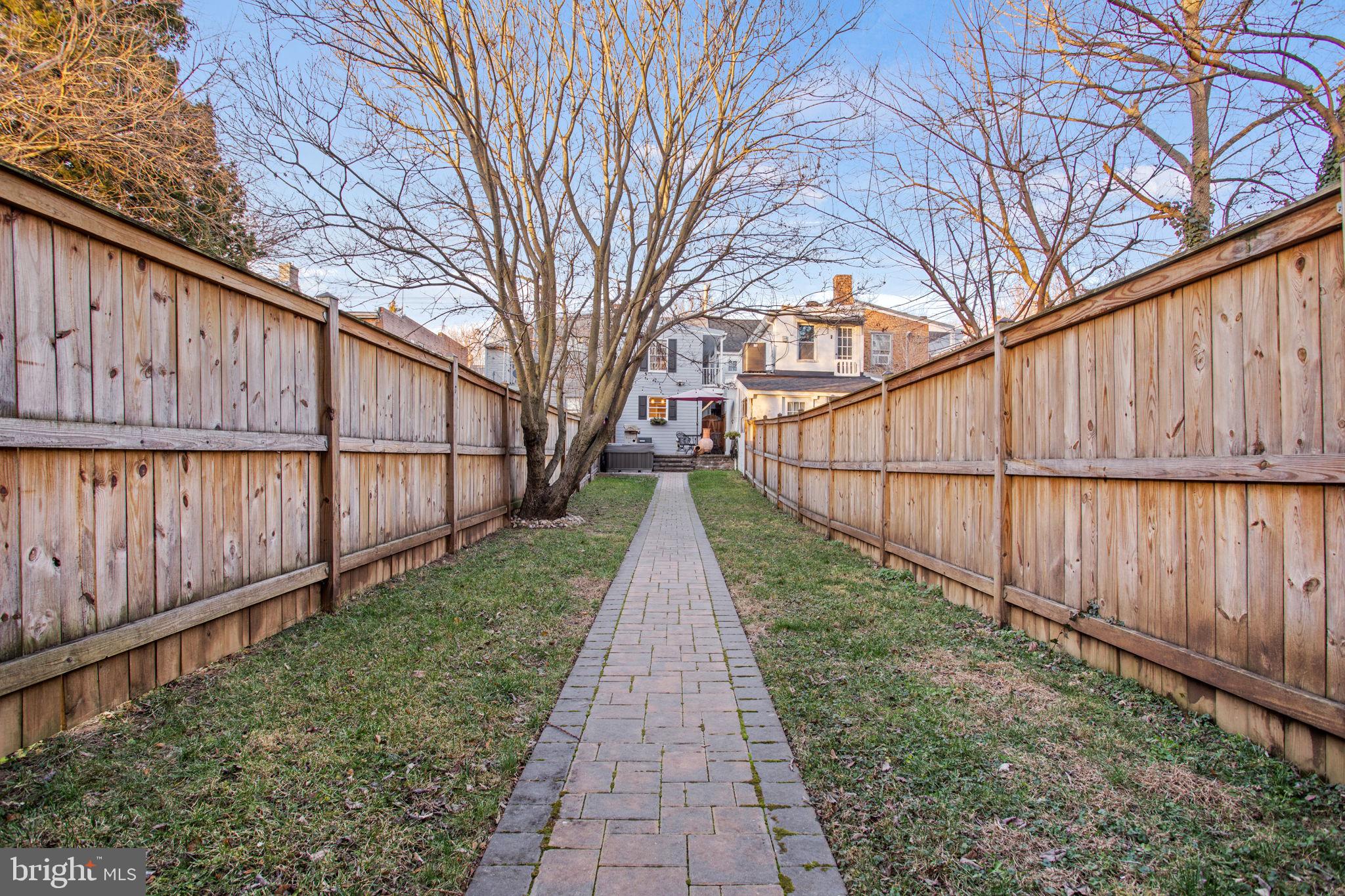 DOWNTOWN - Residential