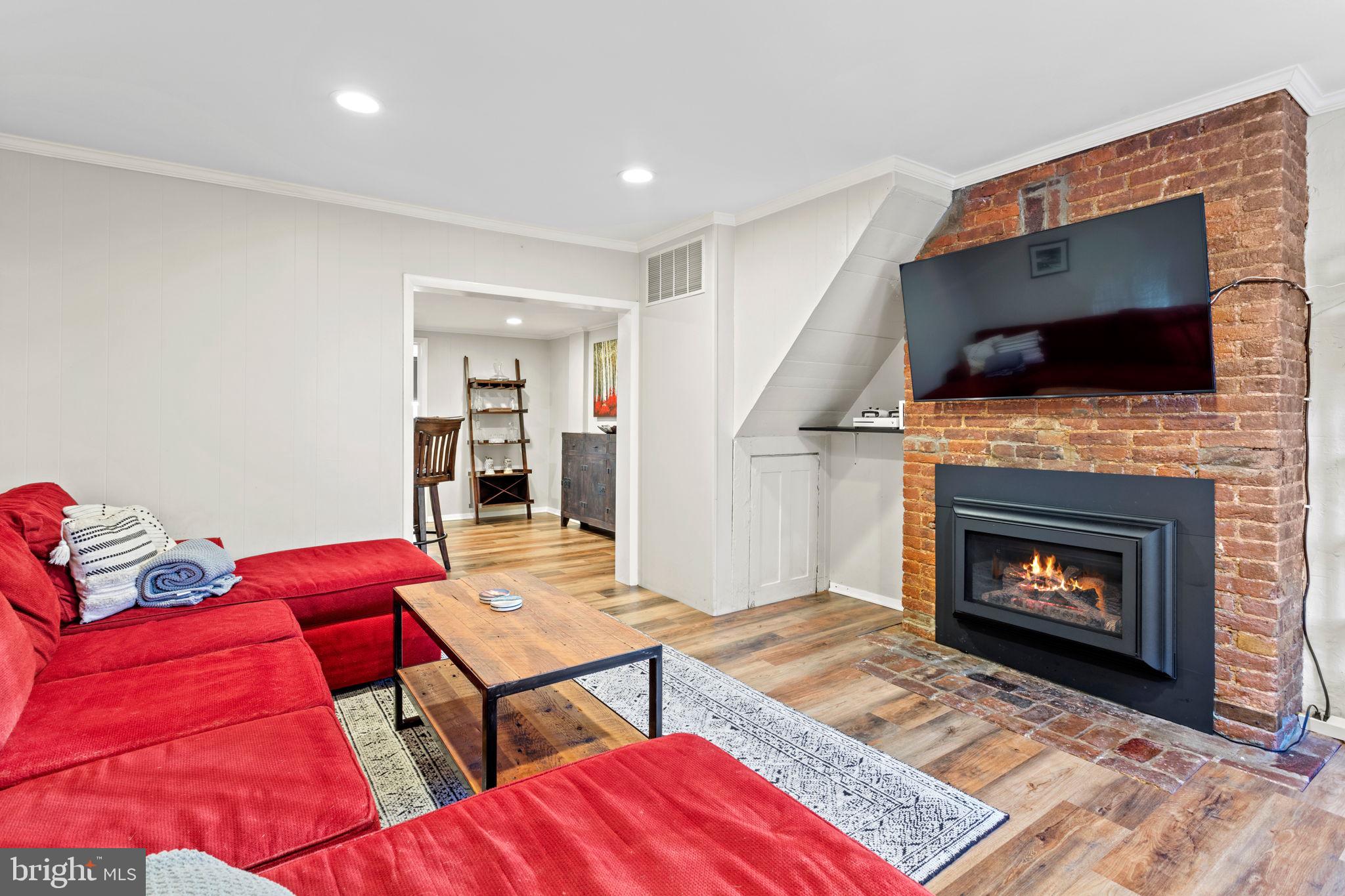 DOWNTOWN - Residential