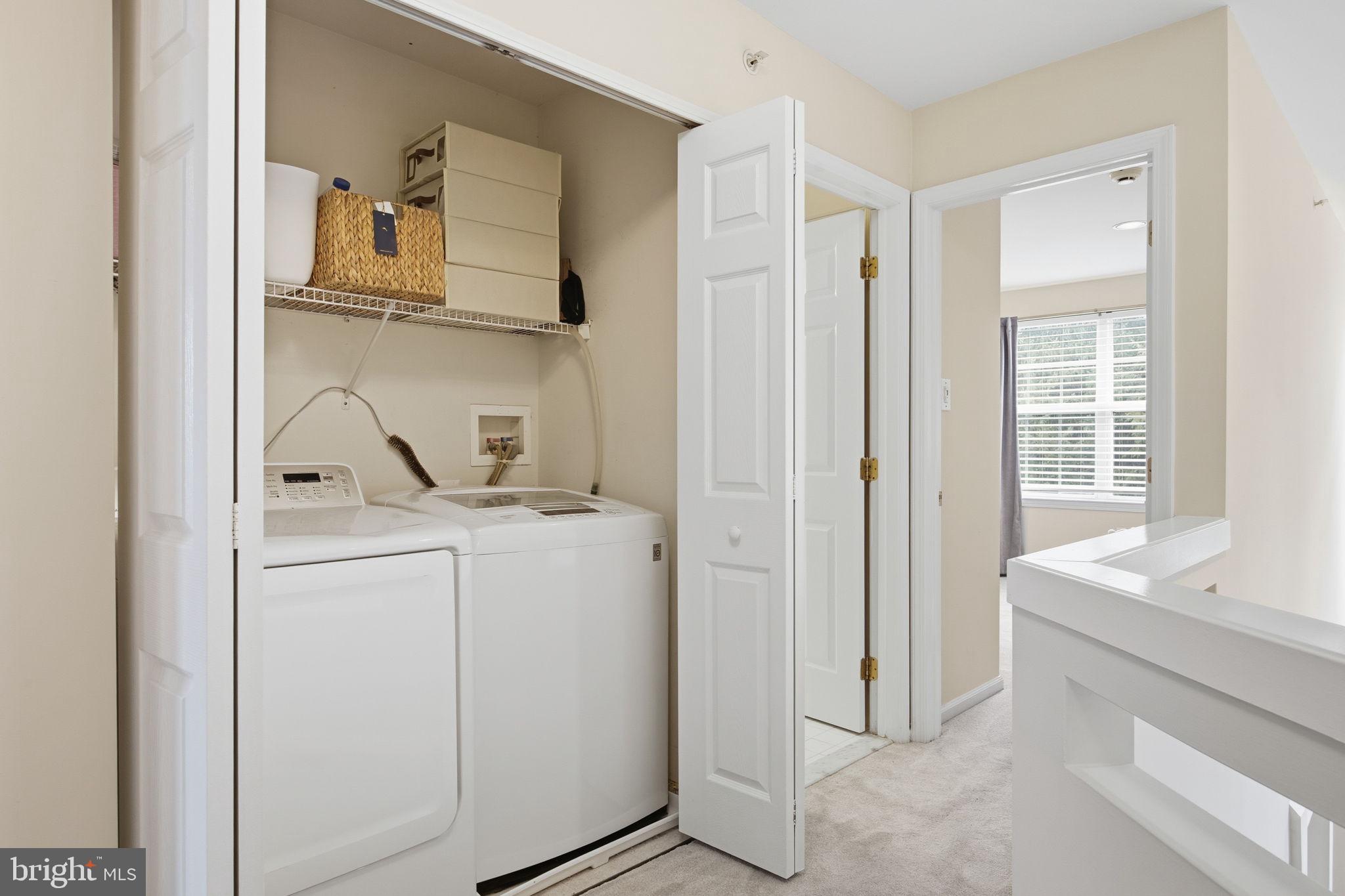 WILSHIRE HUNT - Residential