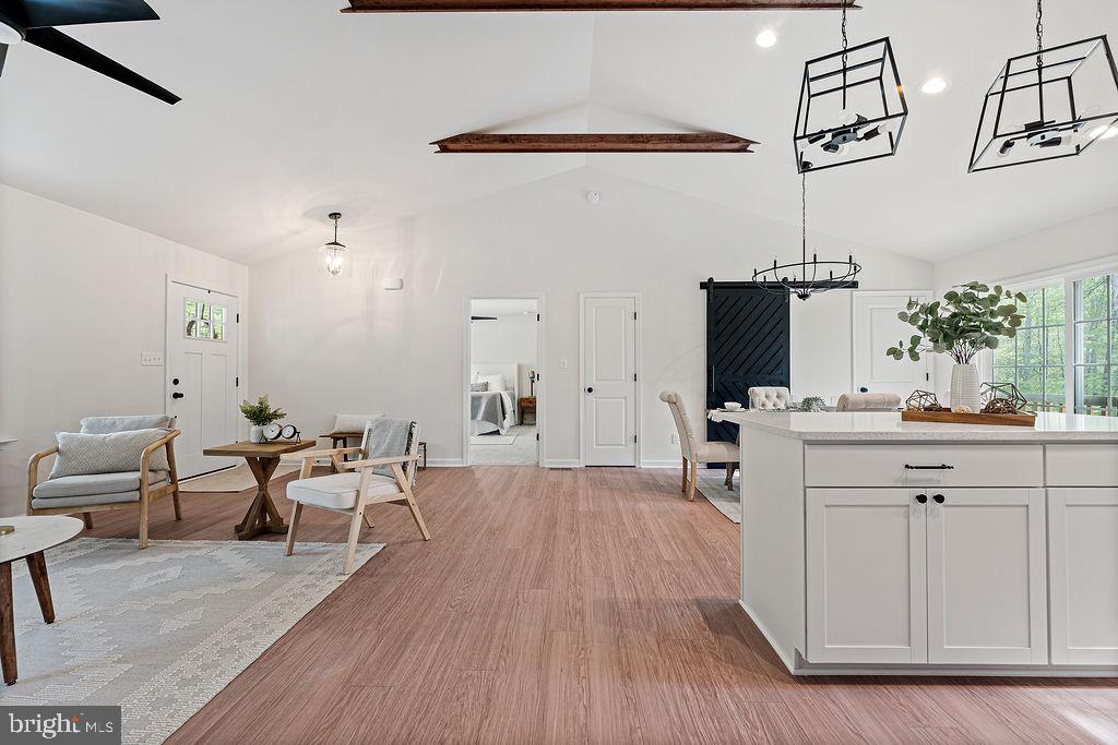 LAKE CAROLINE - Residential