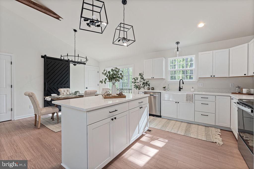 LAKE CAROLINE - Residential