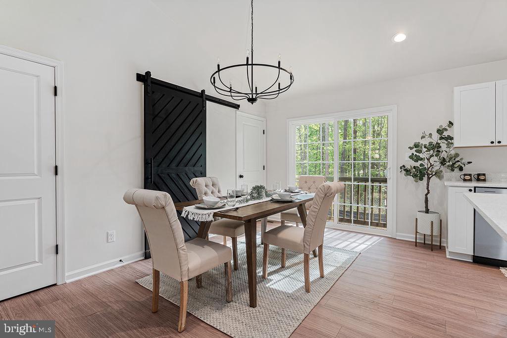 LAKE CAROLINE - Residential