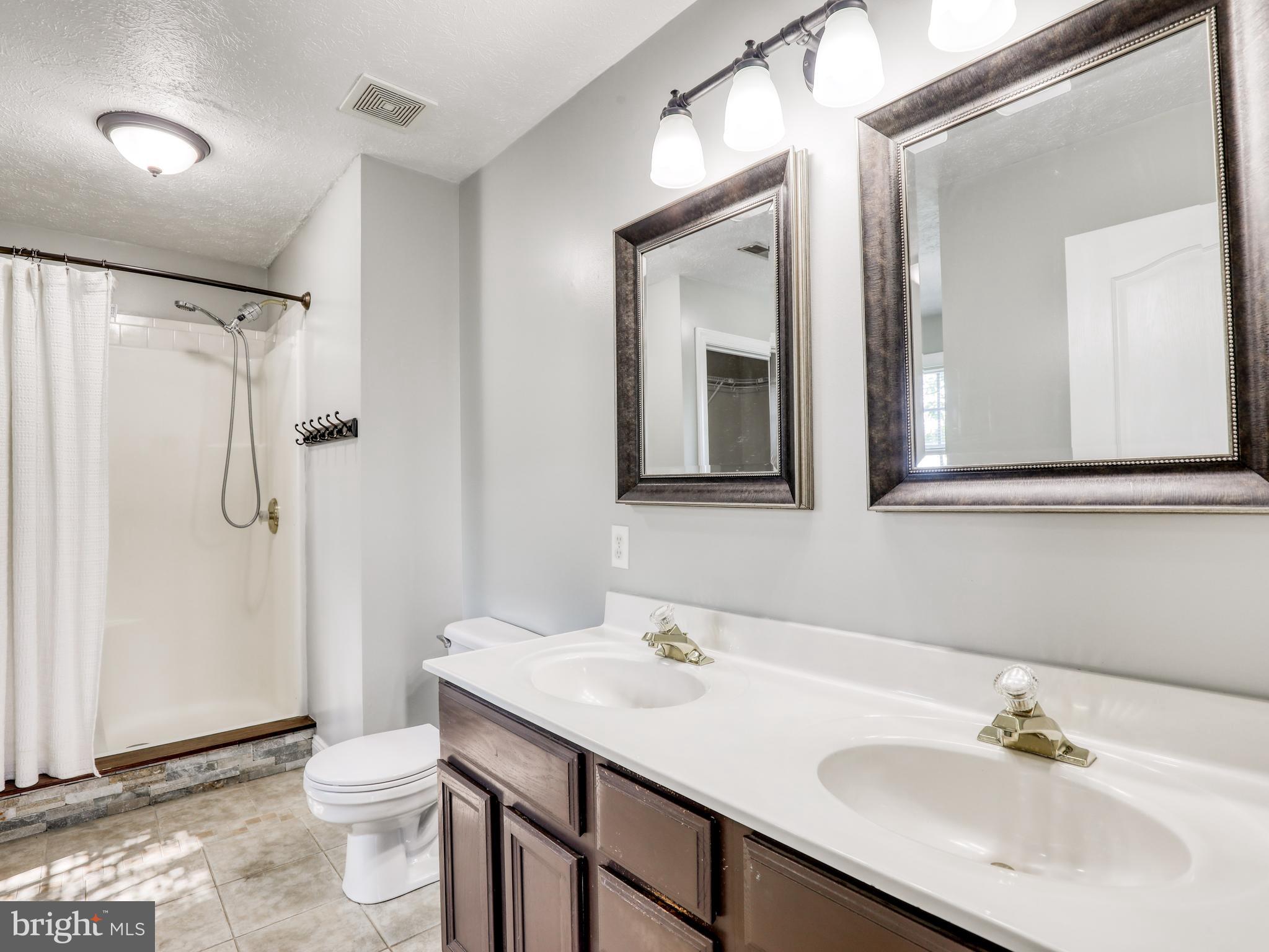 RED FOX RUN - Residential