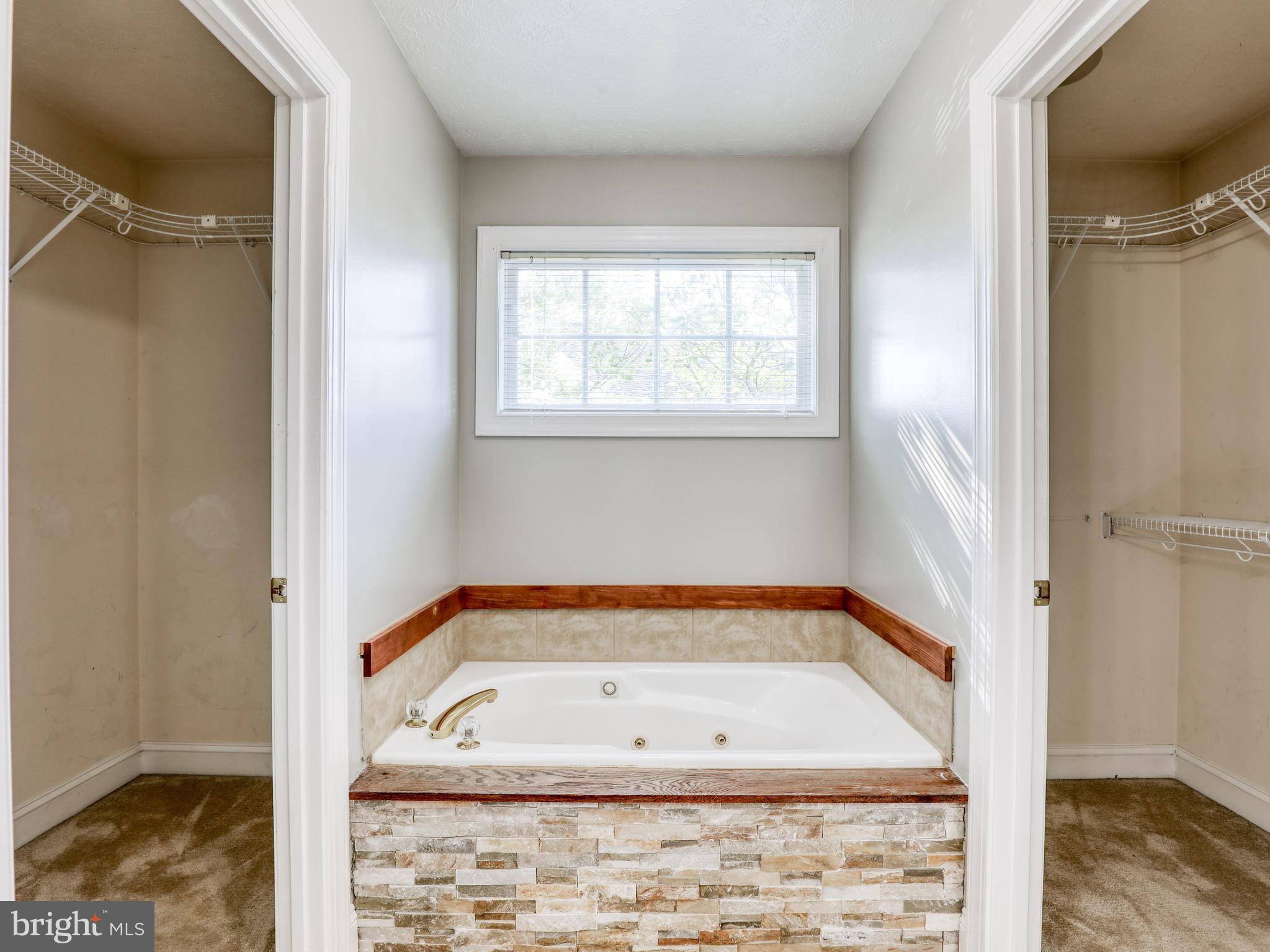 RED FOX RUN - Residential